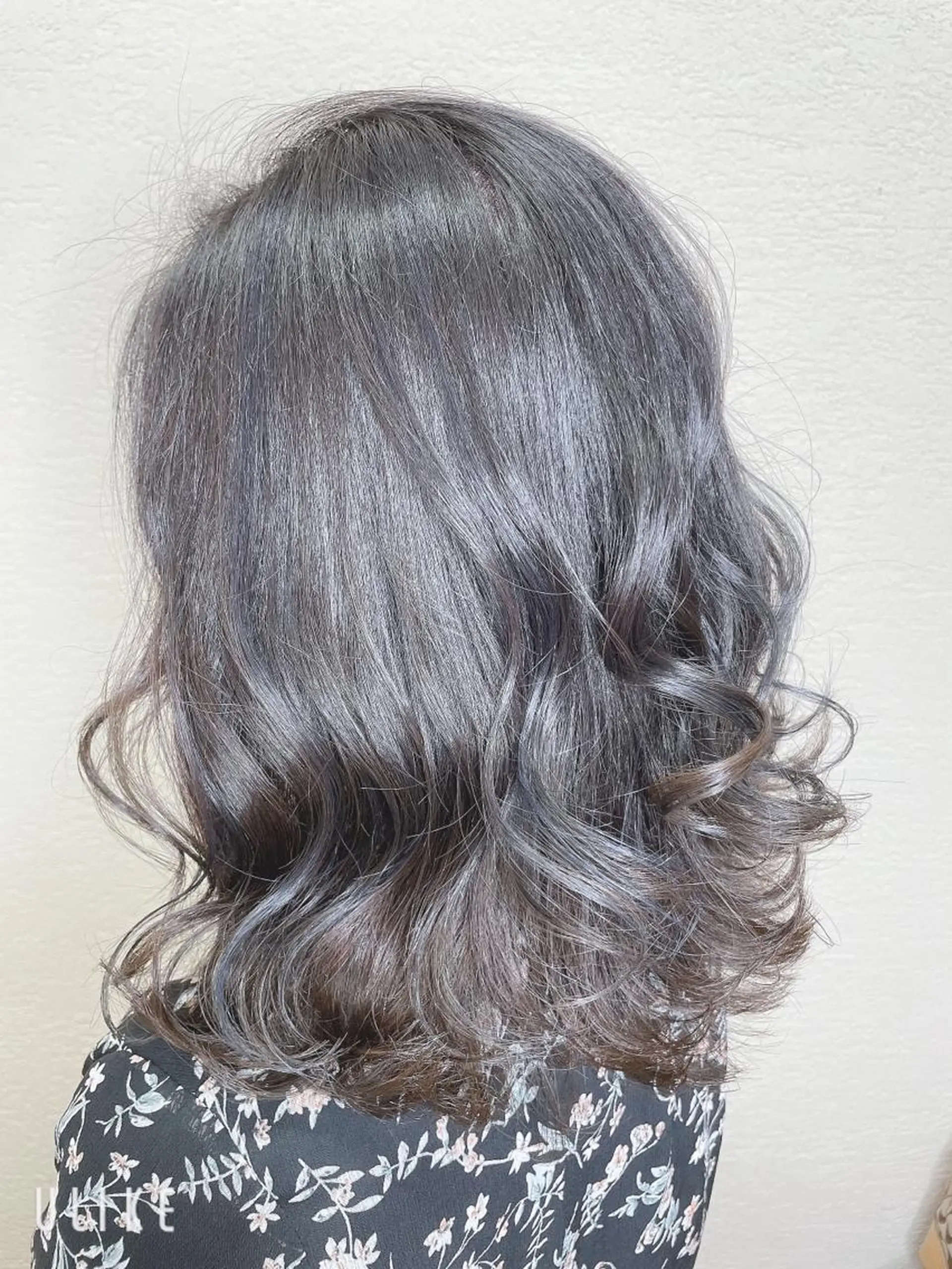 ロング カラー ブルーカラー ブルージュ ヘアカラー ❣️モードケイズ塚口 和田一将のヘアスタイル