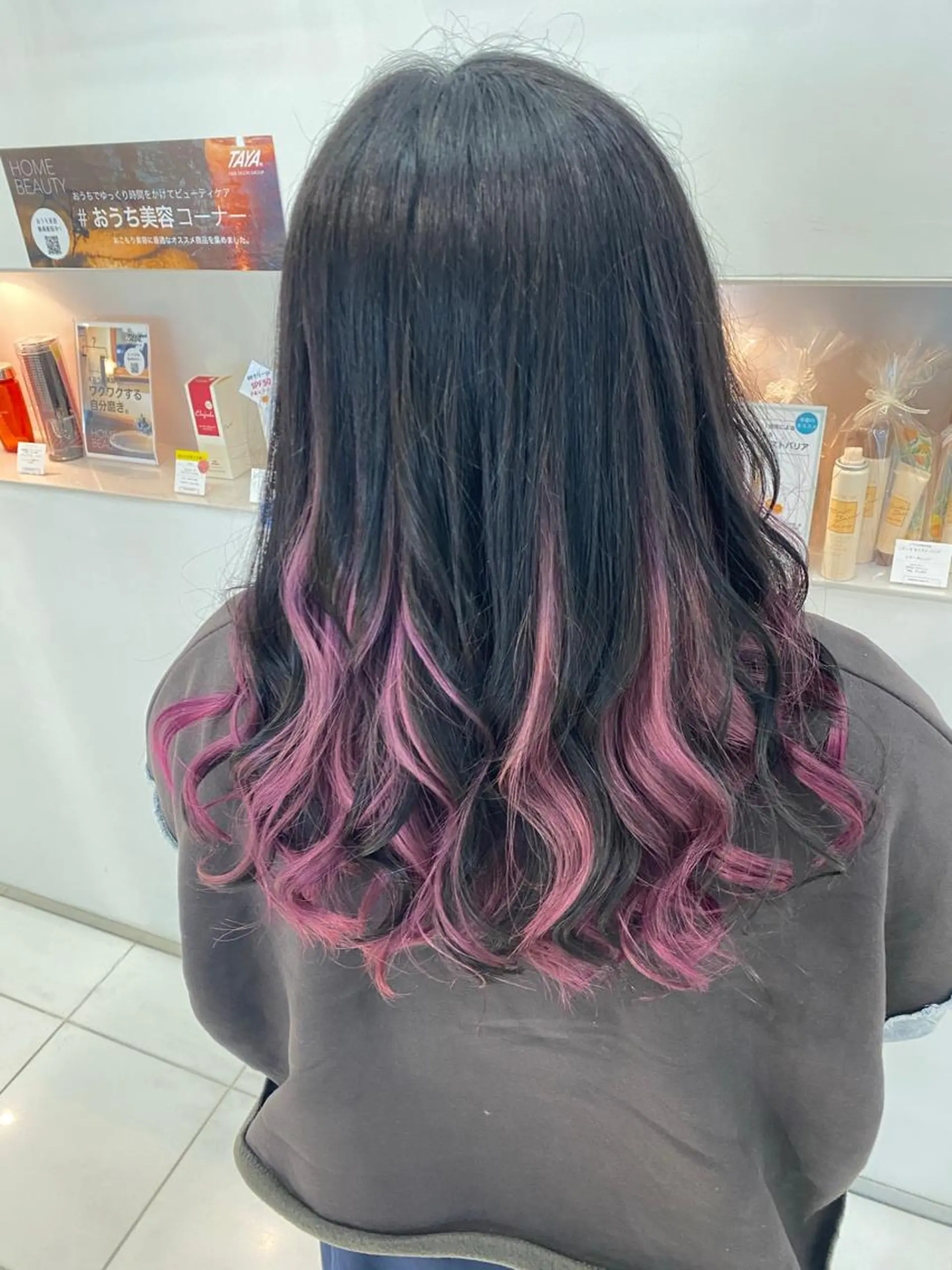 ロング カラー ピンクカラー ホワイトピンク tetote天王寺店所属・SHOTA 大人ショートのヘアスタイル