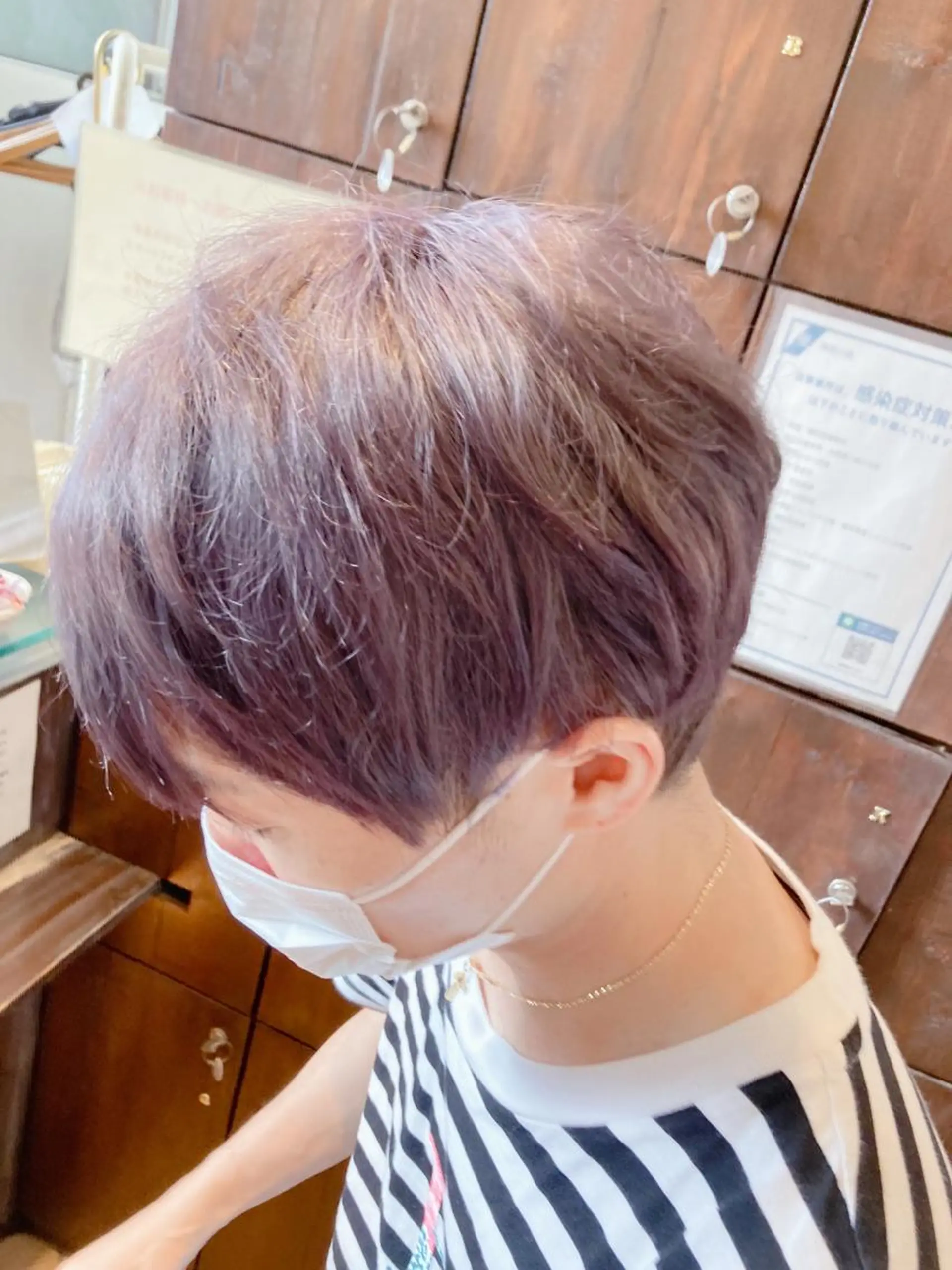 ショート カラー ブリーチ シルバー バイオレットカラー カット ヘアカラー トリートメント 奥谷 美代子のヘアスタイル