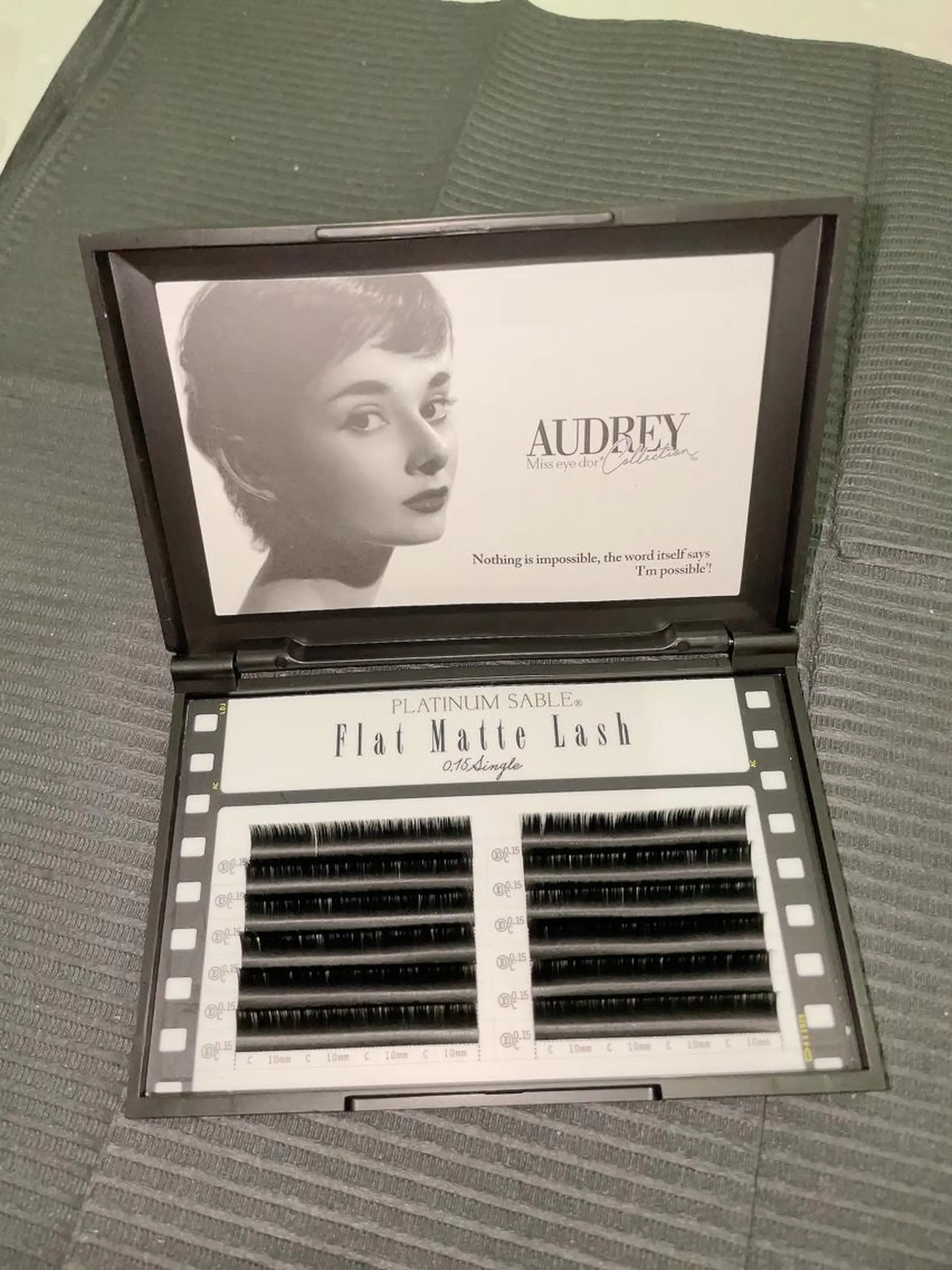 ショート マツエク・マツパ Cカール フラットラッシュ 《LB》ラブリエ Nail&eyeのマツエク・マツパデザイン