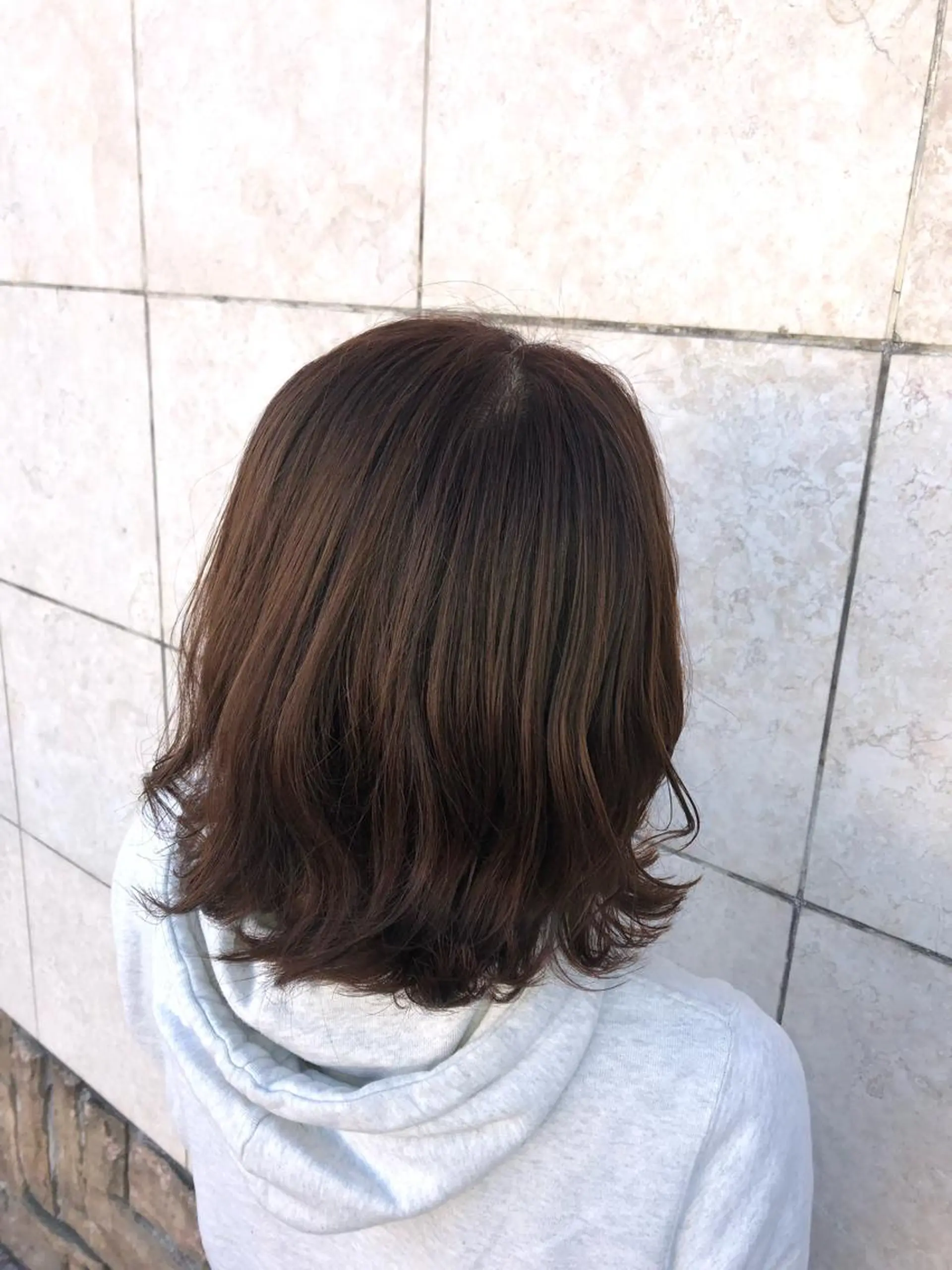 ミディアム 加瀬 真弓のヘアスタイル