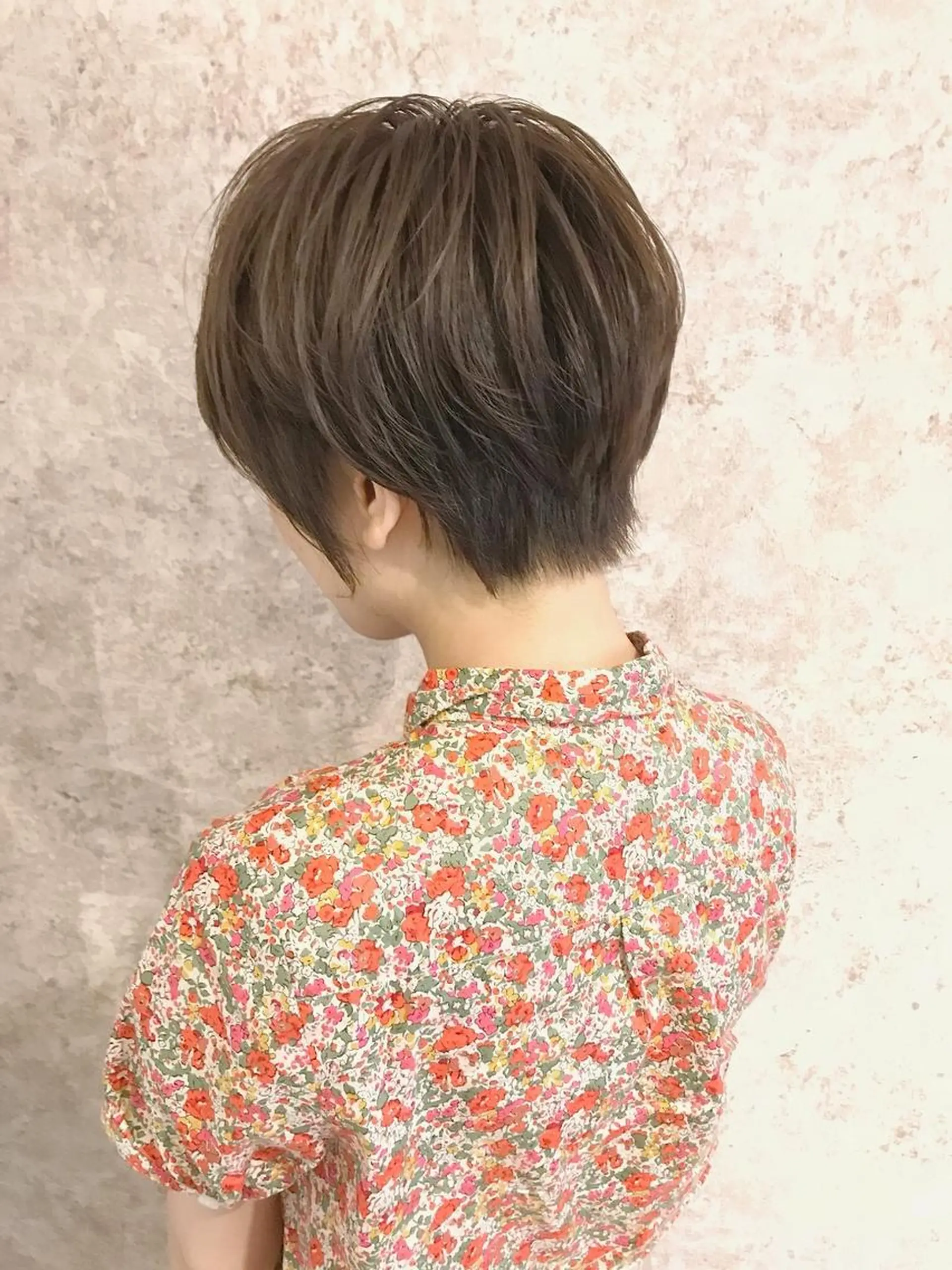 ミディアム カラー パーマ 指名支持率NO.1 スタイリストのヘアスタイル