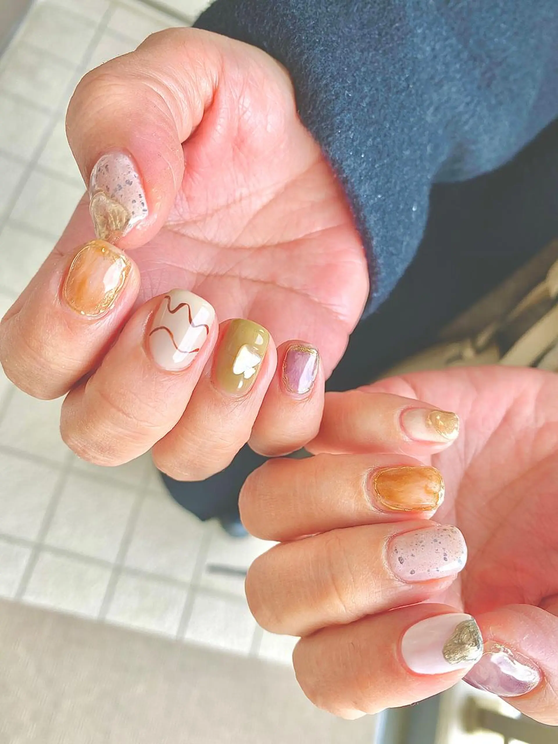 ネイル ジェルネイル ニュアンスネイル パラジェル スカルプネイル ハンドネイル ハンドケア Lililas サロン&スクールのネイルデザイン