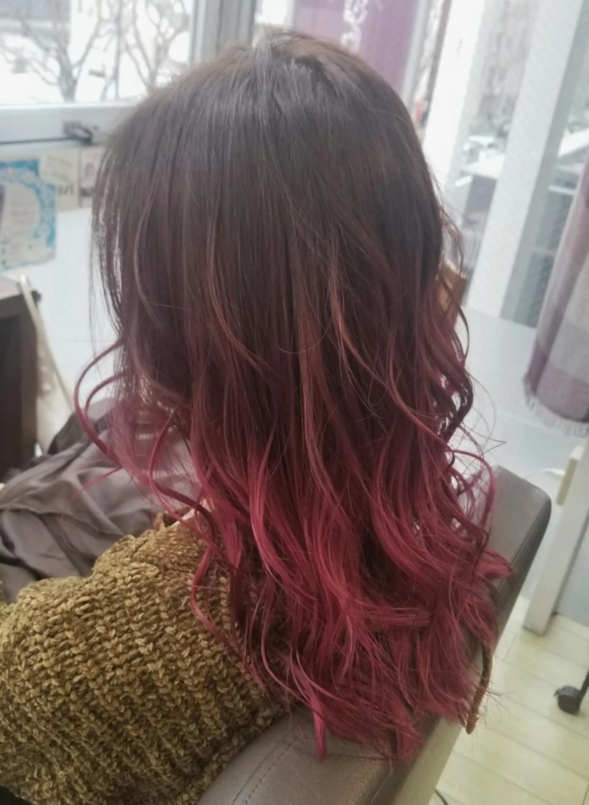 ロング カラー グラデーションカラー ピンクカラー パピヨンロゼ メイ 髪質改善/酸性のヘアスタイル