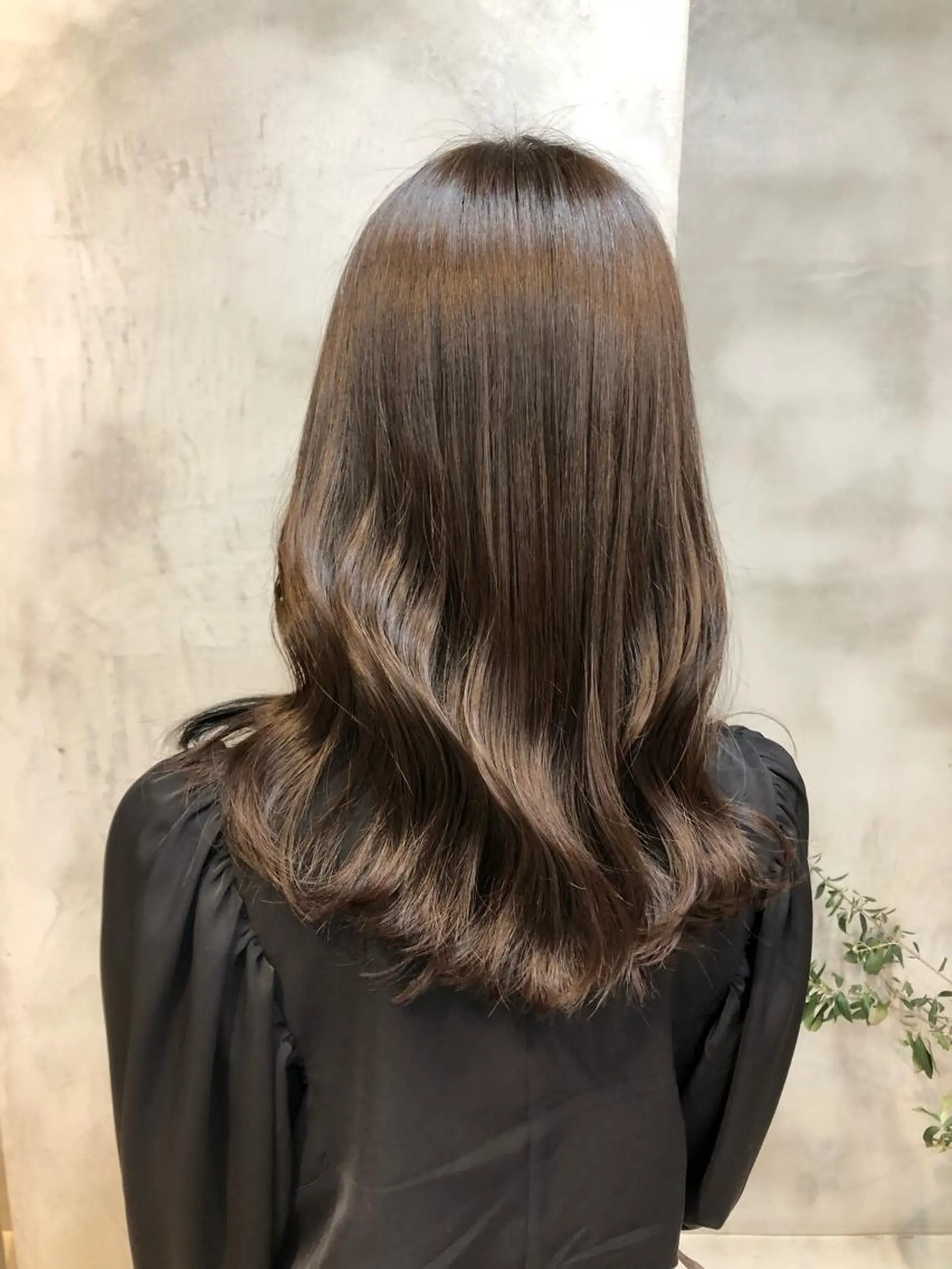 セミロング カラー ヘアアレンジ 透明感カラー カット ヘアカラー トリートメント ショートヘア原宿 fifth コシのヘアスタイル