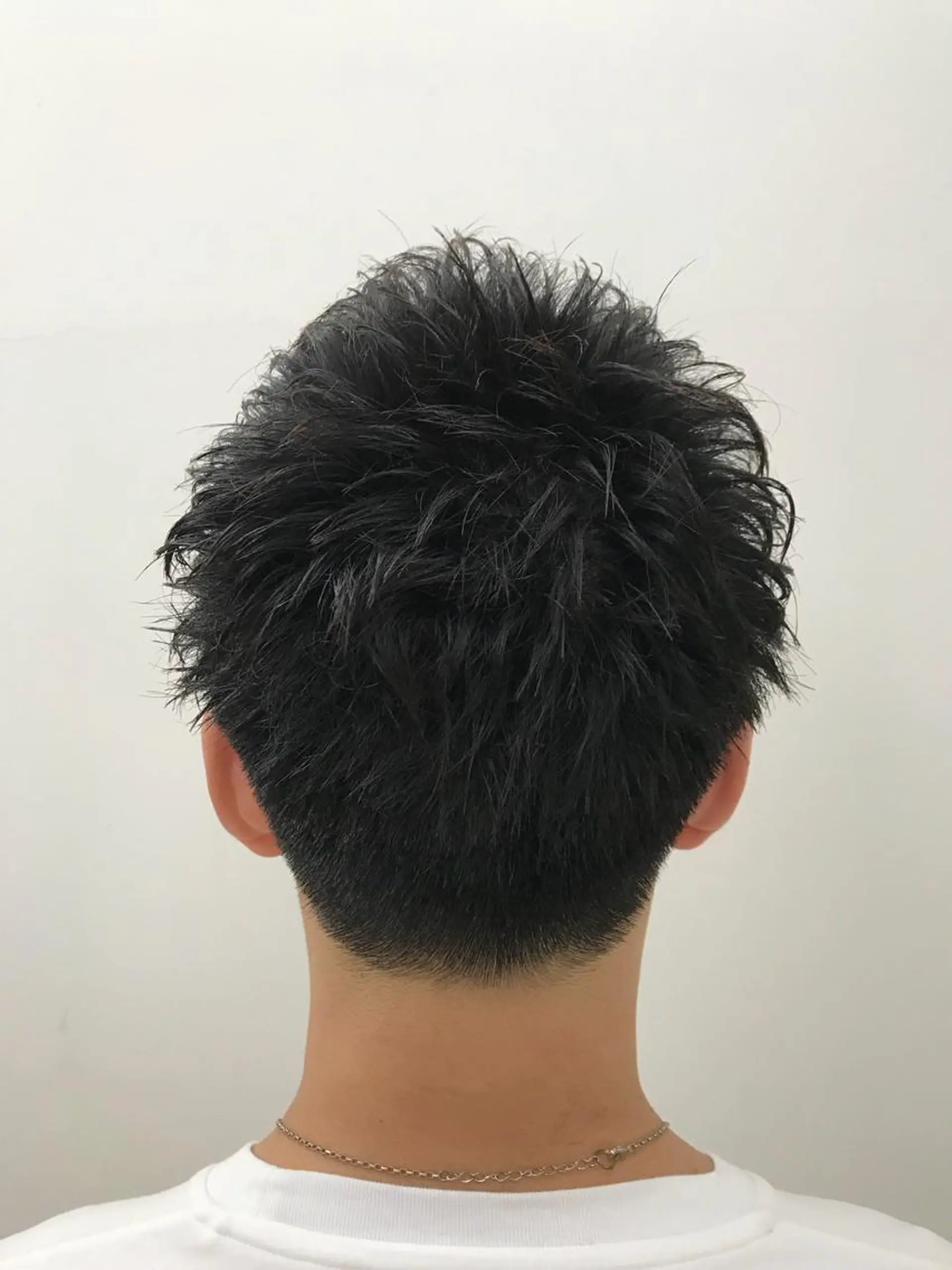 ショート メンズ ブリーチカラー/ 岩破瑞希のヘアスタイル