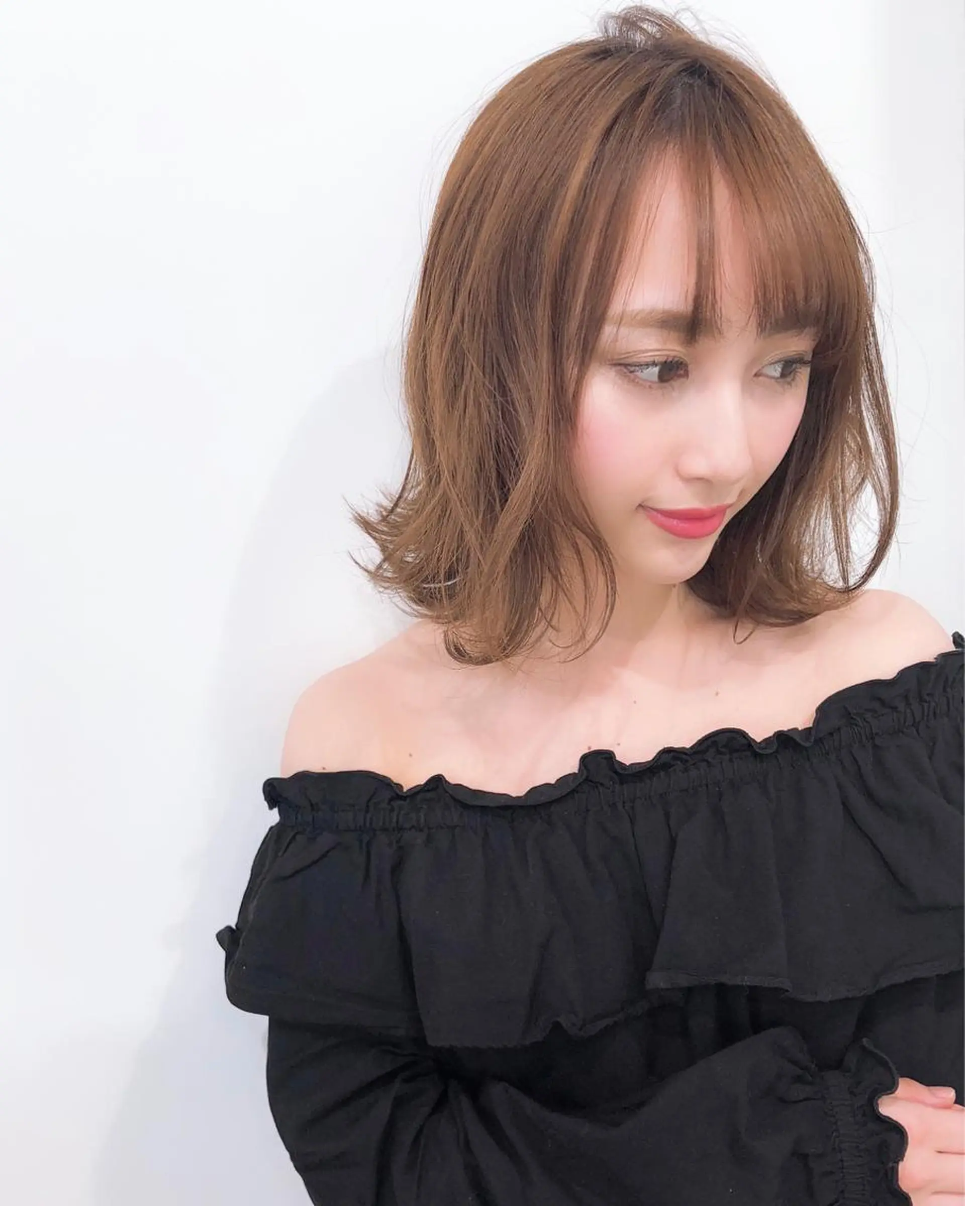 ショート カラー ボブ 外ハネヘア  渡部 妃月のヘアスタイル