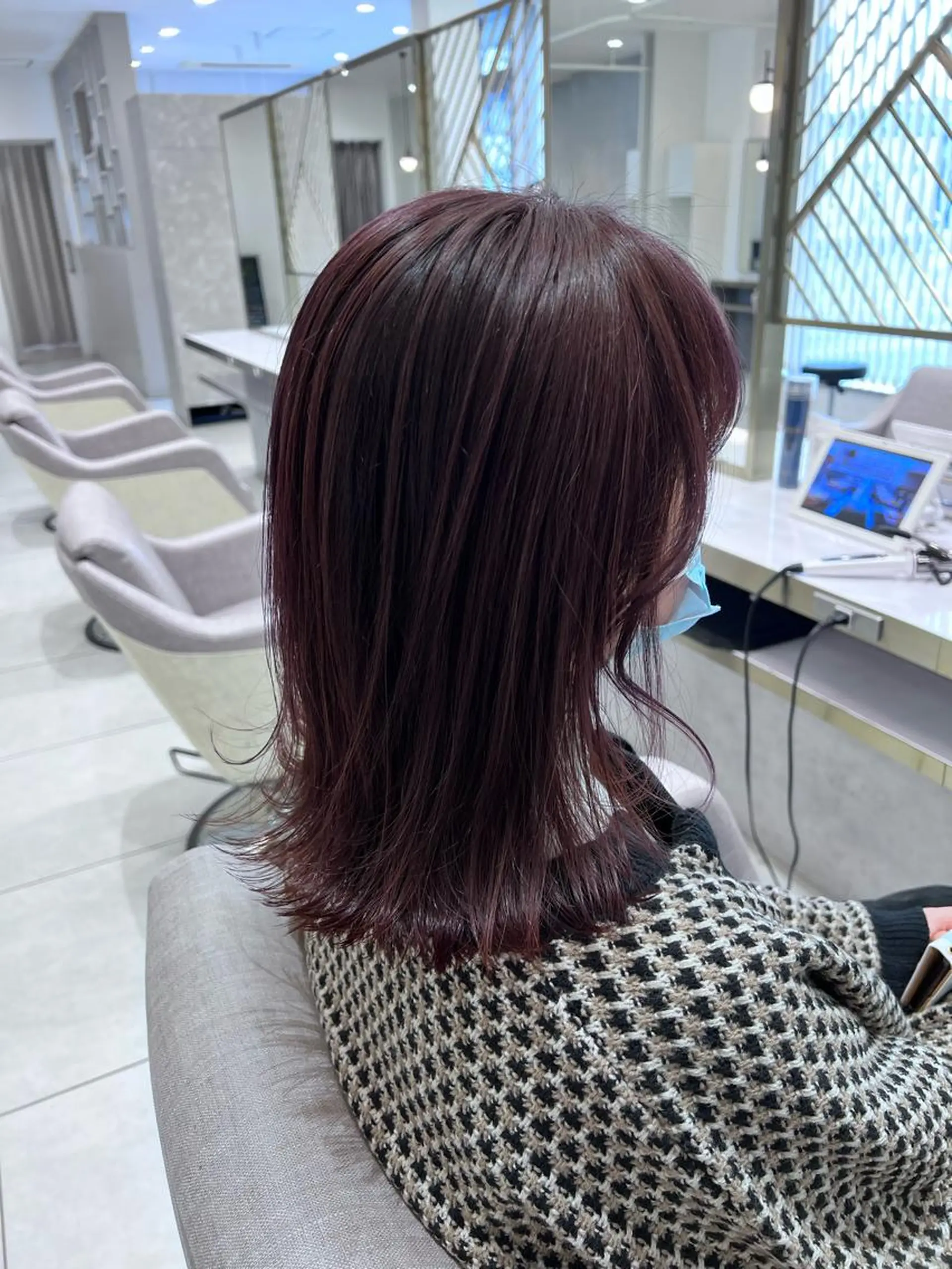 ミディアム ピンクラベンダー 中嶋 彩乃のヘアスタイル