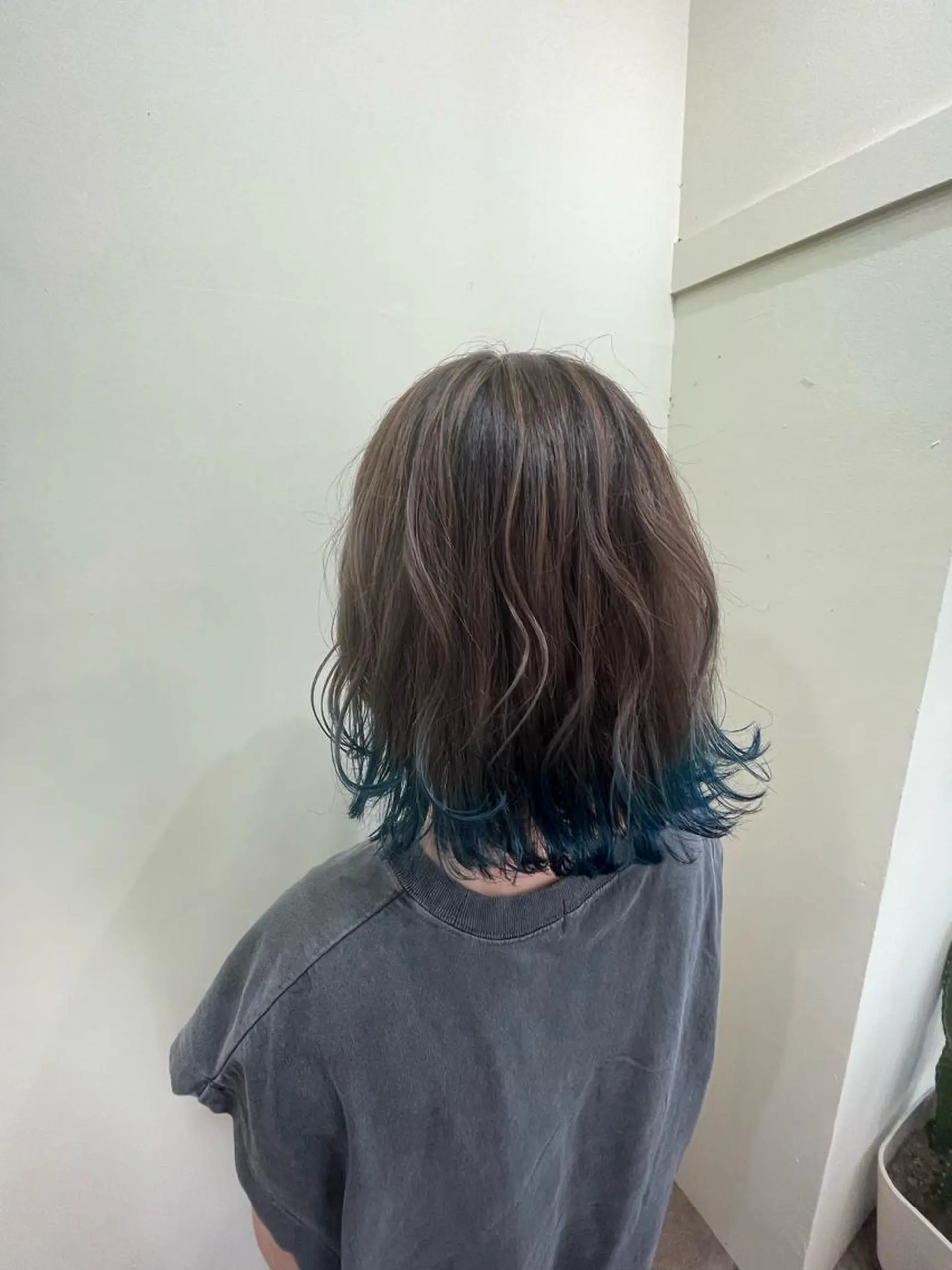 ミディアム カラー シールエクステ ミディアムパーマ バレイヤージュ ブリーチ ケアブリーチ WEST OLAND加藤圭介のヘアスタイル