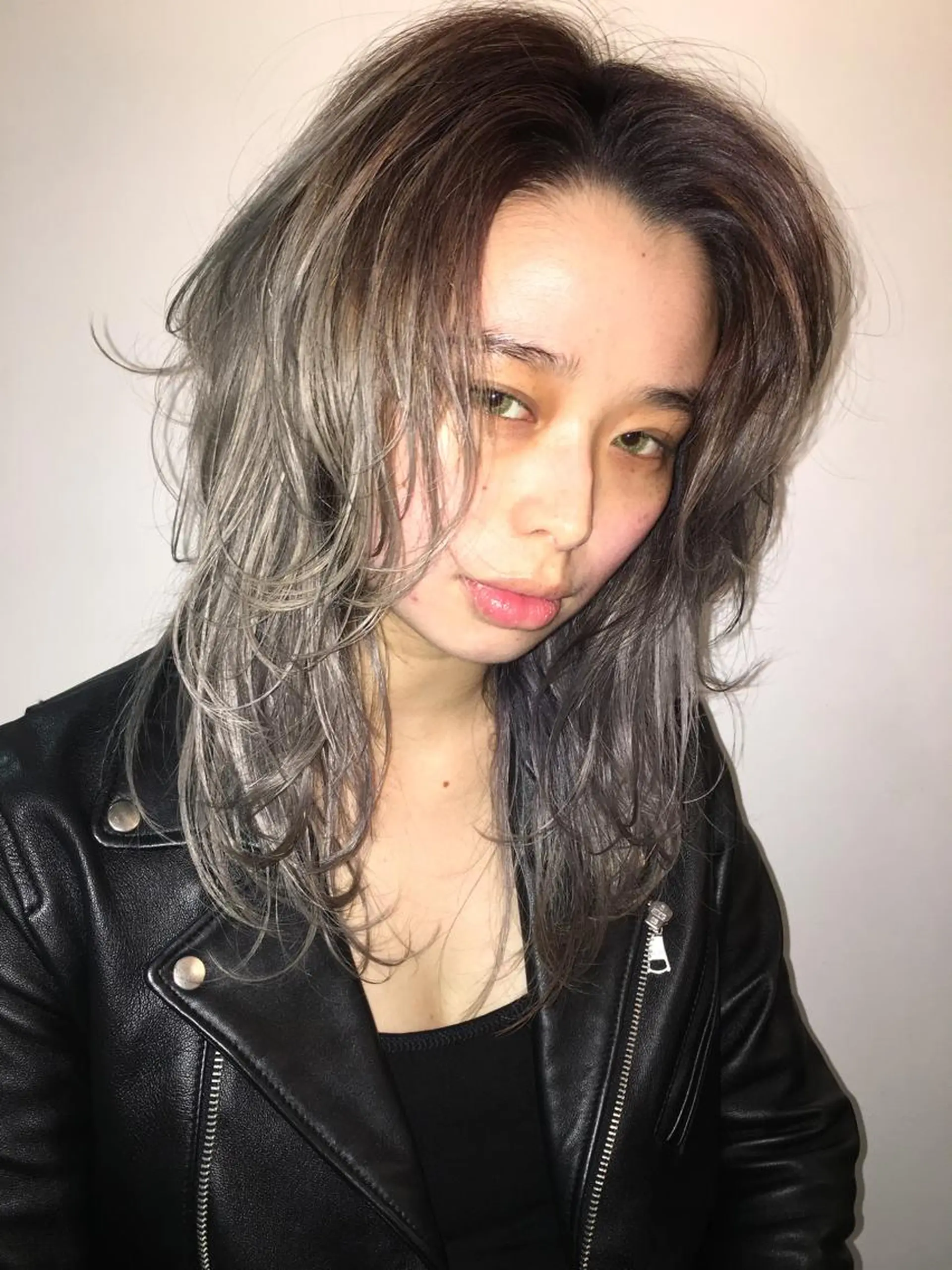 セミロング lit hair ハヅキのヘアスタイル