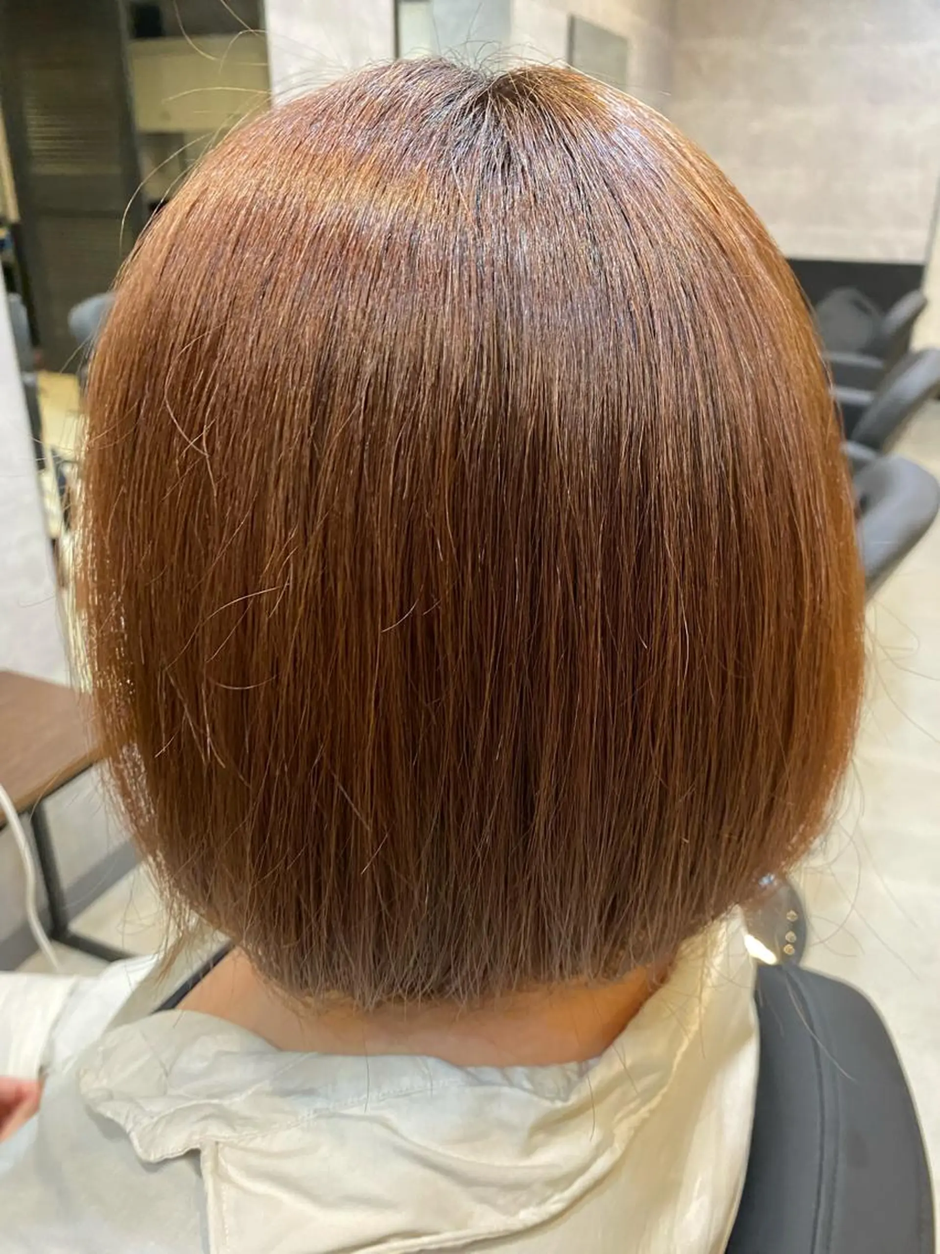 ミディアム カラー ブリーチ トリートメント GLIDE所属・LAQ MINAのマツエク・マツパデザイン