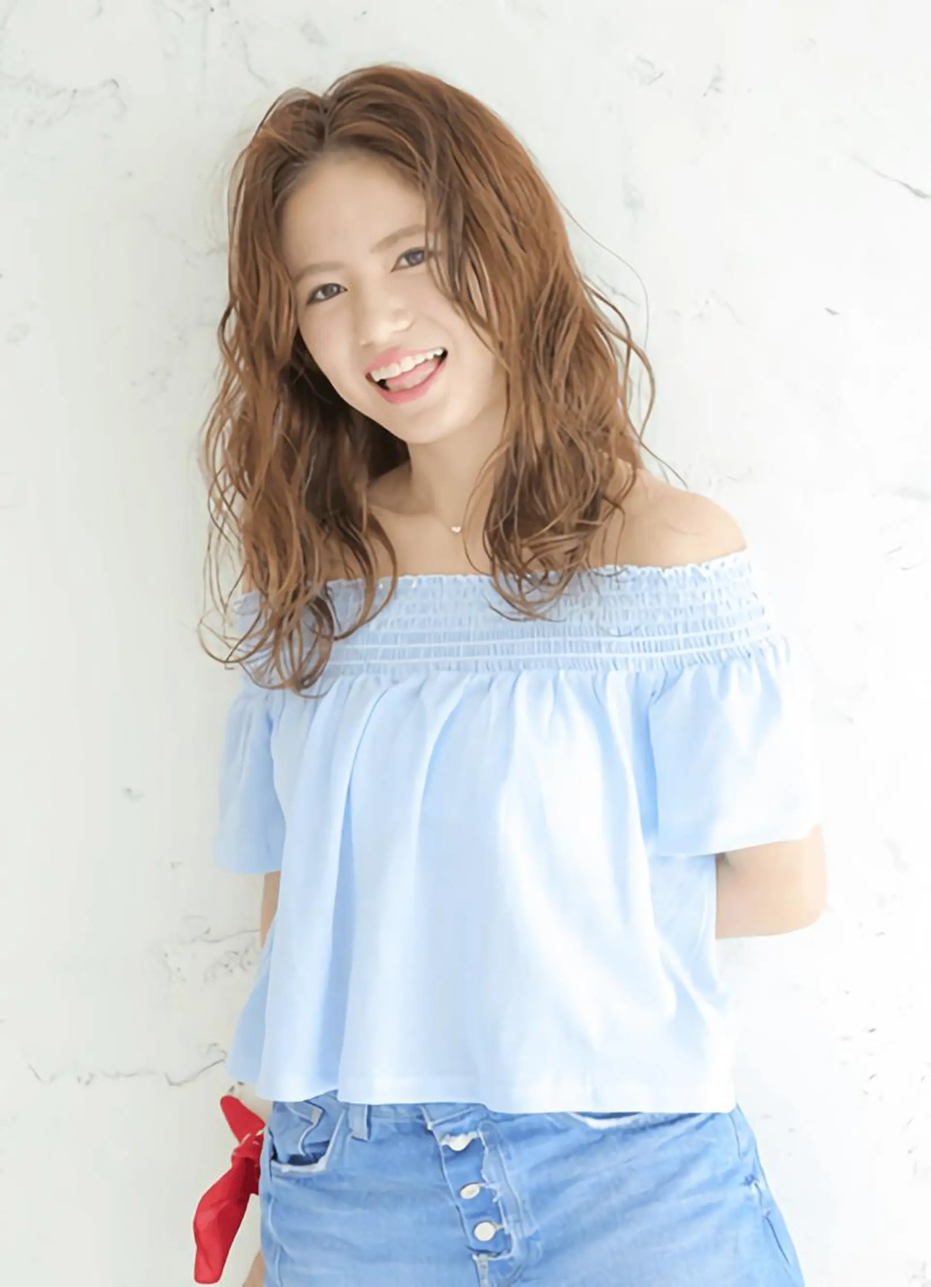 ミディアム パーマ クリスタルマジック hair &　eyeのヘアスタイル