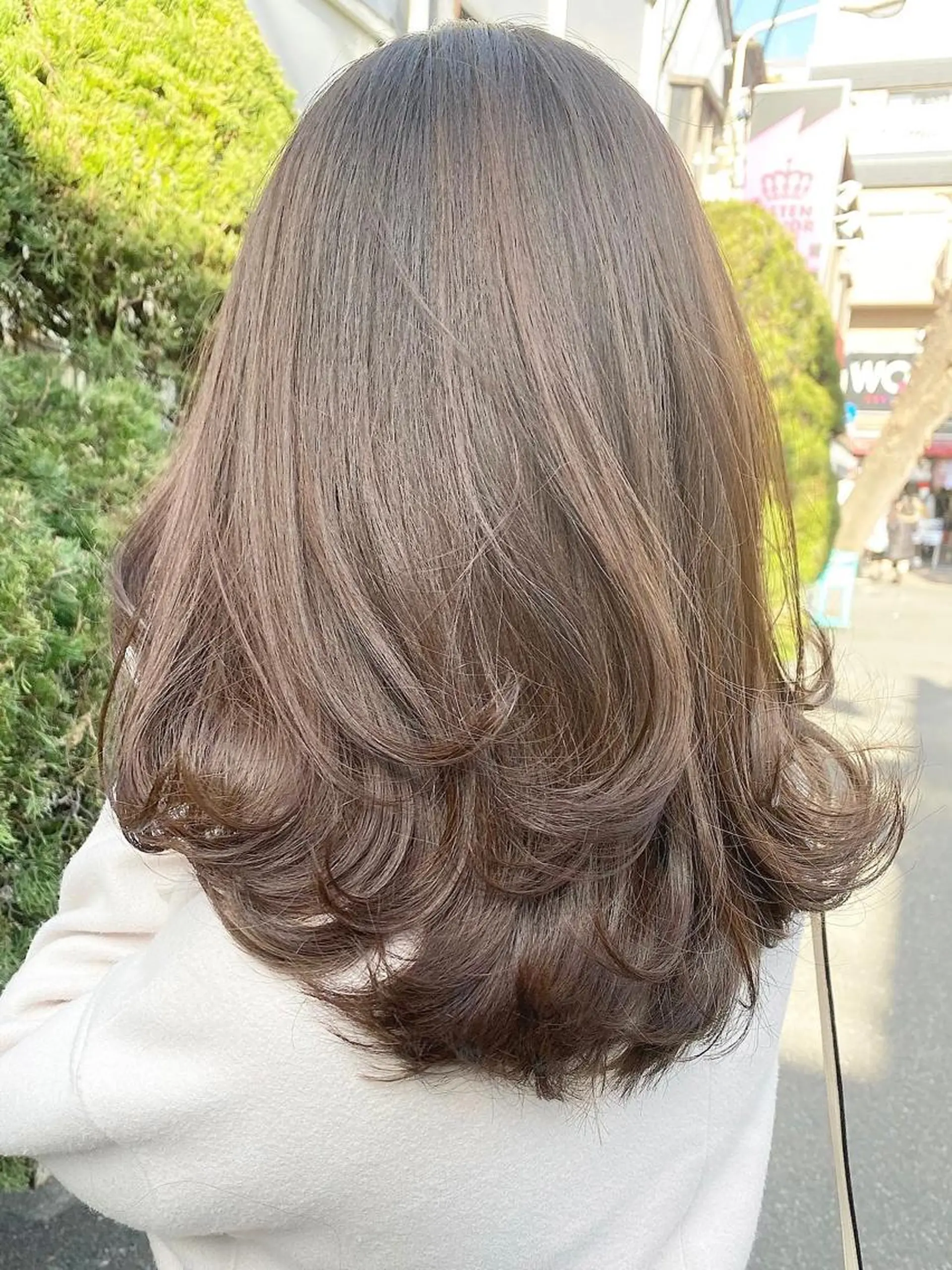 セミロング カラー パーマ ヘアアレンジ メンズ キッズ ネイル マツエク・マツパ アイブロウ 結婚式・ブライダル メンズバレイヤージュ メンズブリーチ メンズハイライト メンズハイトーン 韓国風×透明感カラー 髪質改善オタベシンヤのヘアスタイル