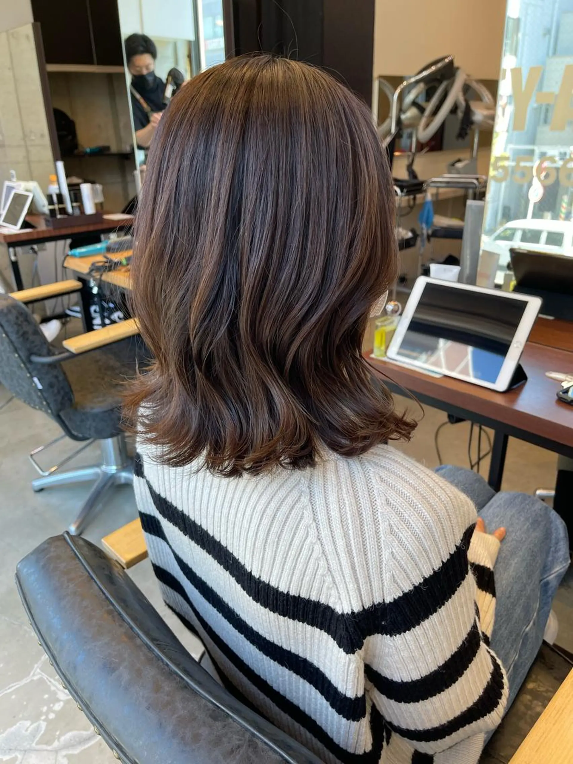 ミディアム くびれヘア くびれレイヤー レイヤーカット LIBERTY-A 西大島店所属・平栗 篤のヘアスタイル