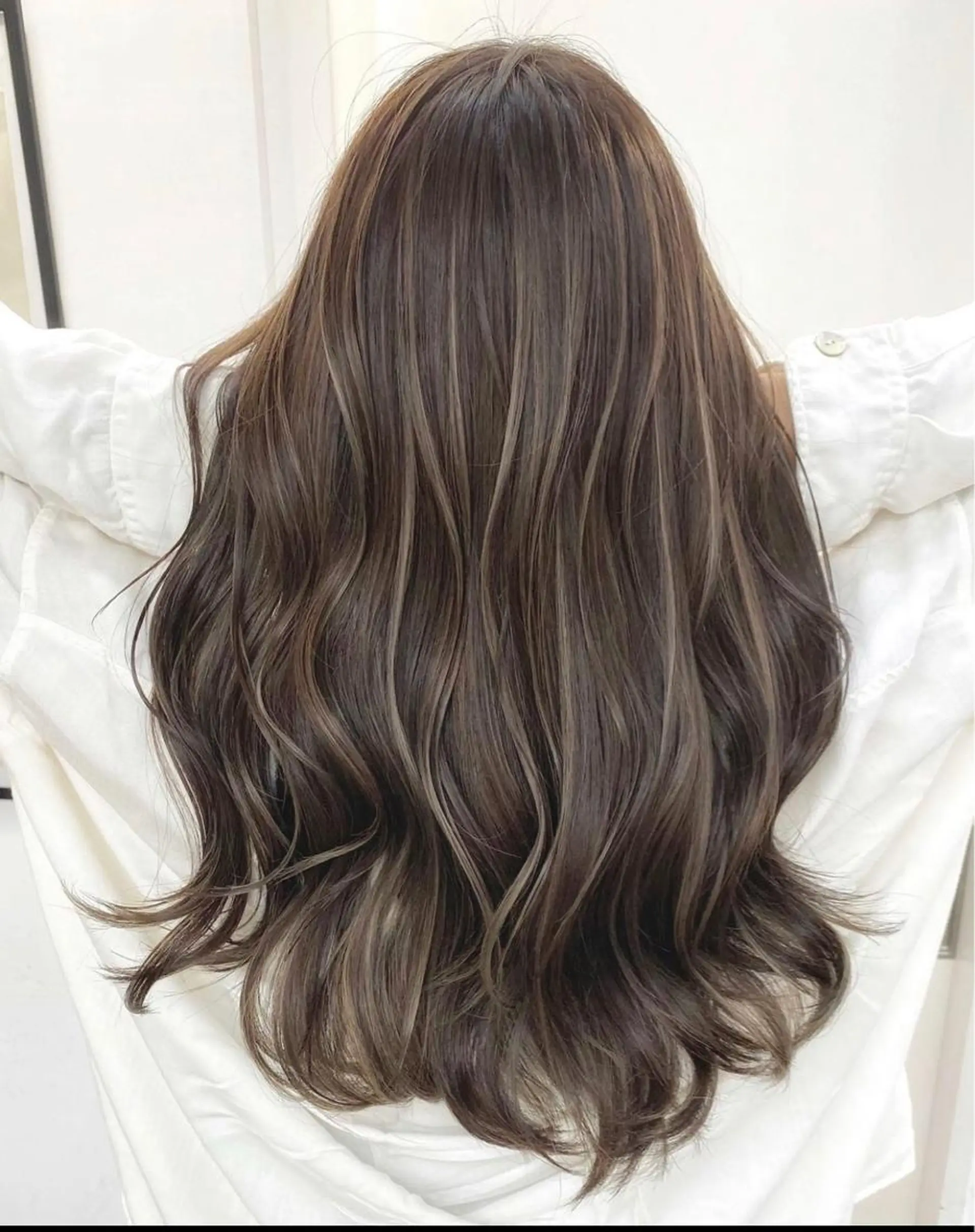 ロング カラー VOGUE LOGIC所属・ヴォーグロジック CHISAのヘアスタイル