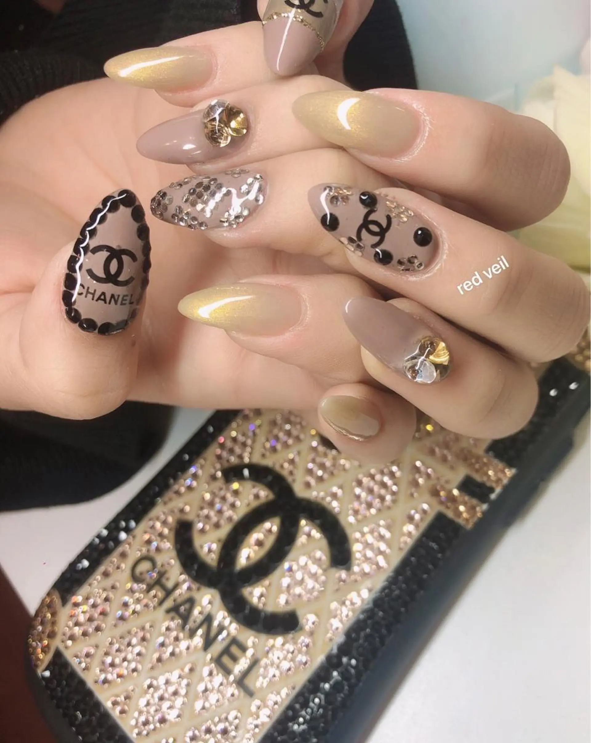 ミディアム ネイル 長さ出し専門 nynaのネイルデザイン