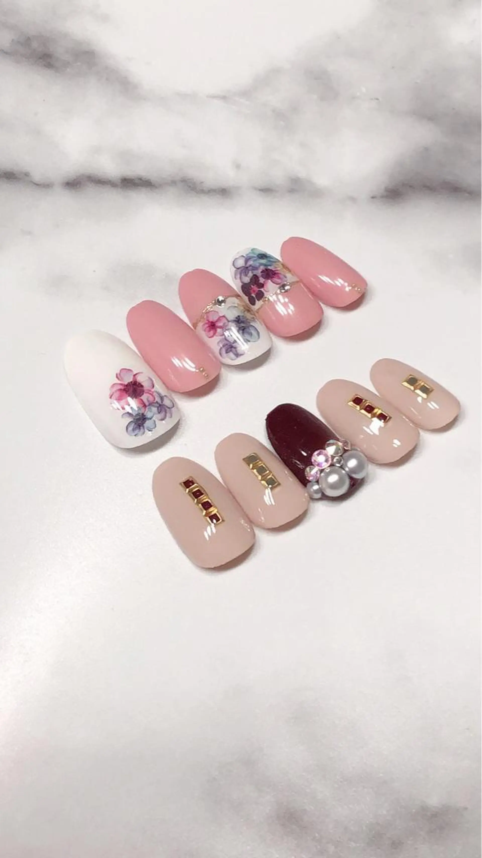 ネイル BELDAD-ベルダ スチューデントサロンのネイルデザイン