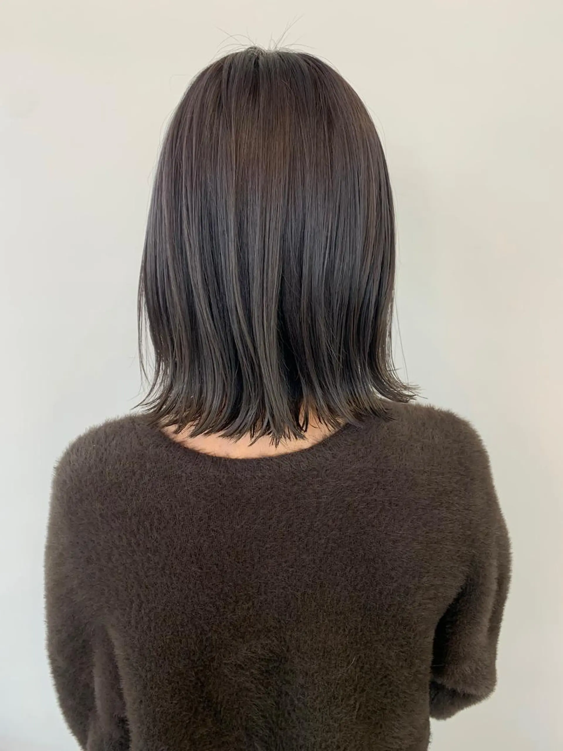 ミディアム カラー ainico.所属・明治神宮前 NANAMIのヘアスタイル