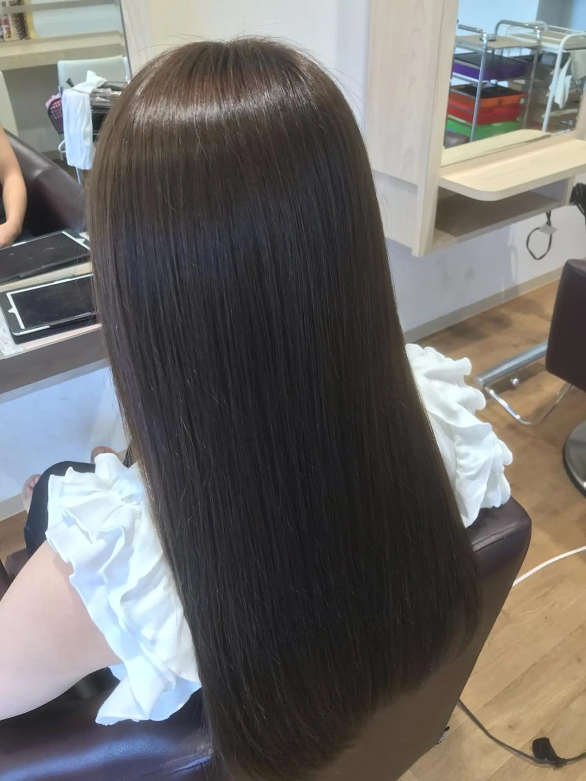 ロング カラー カット 縮毛矯正 LUANA所属・石丸 智英のヘアスタイル