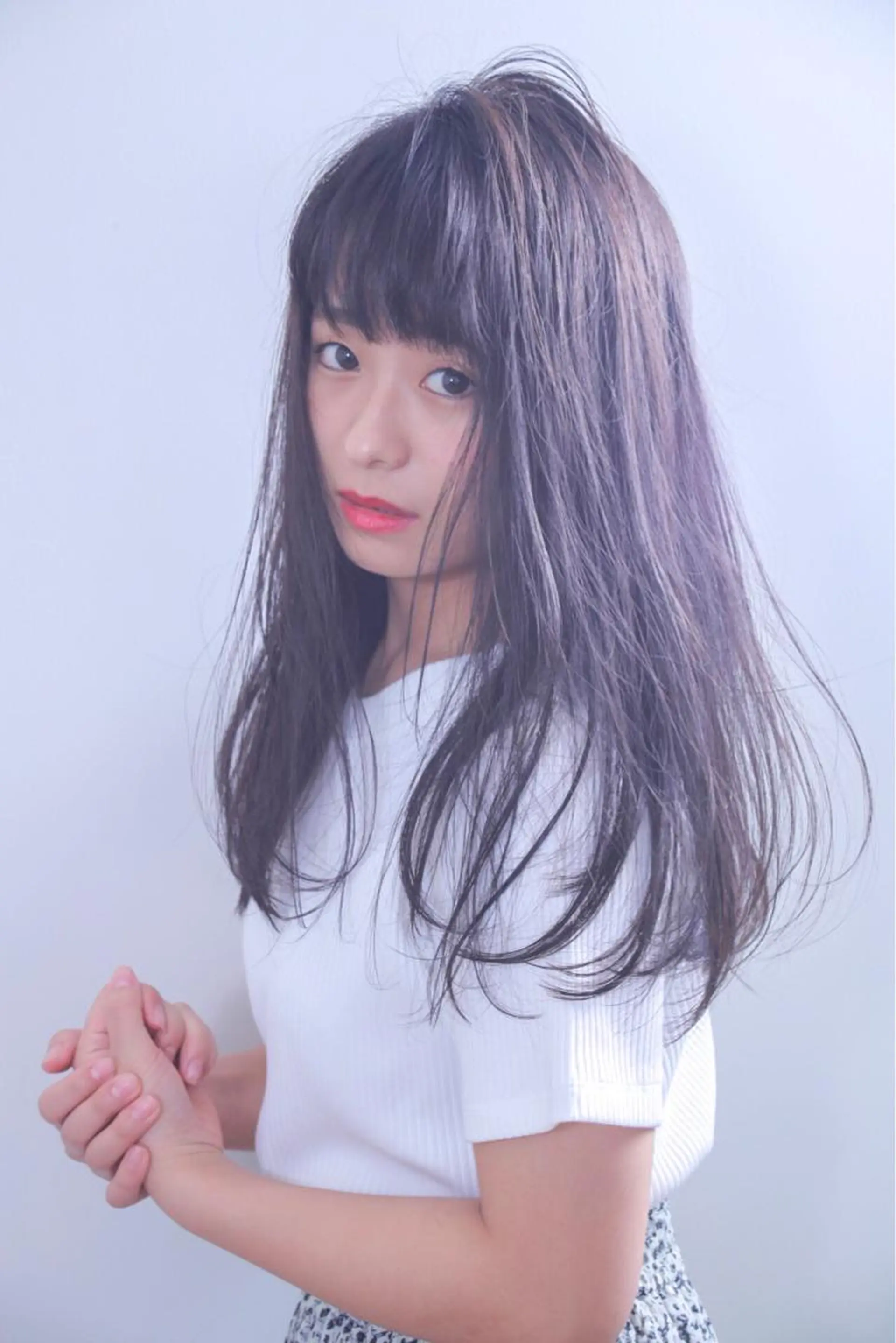 ロング カラー 伊藤 裕貴のヘアスタイル