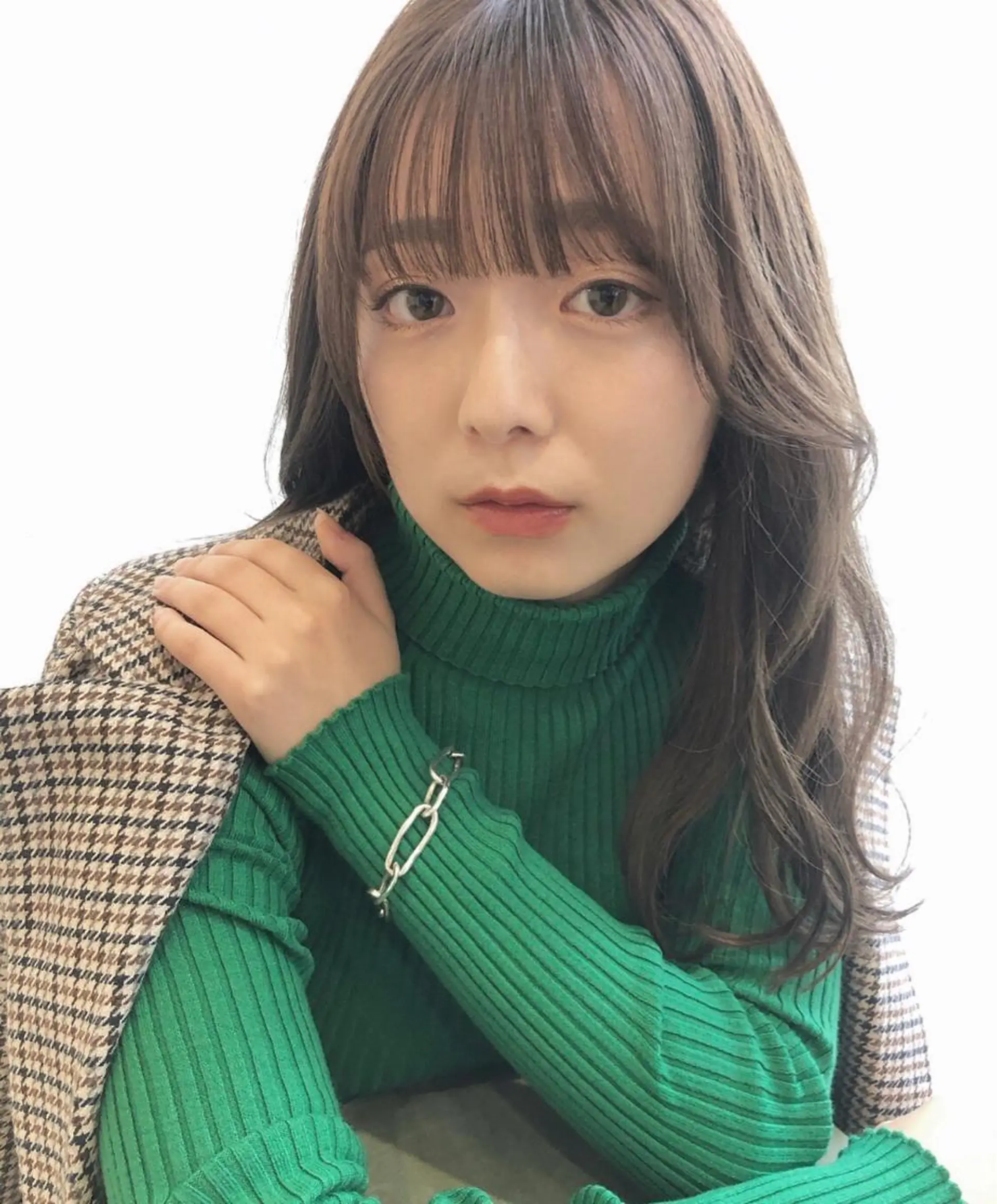 セミロング カラー nakahara madokaのヘアスタイル