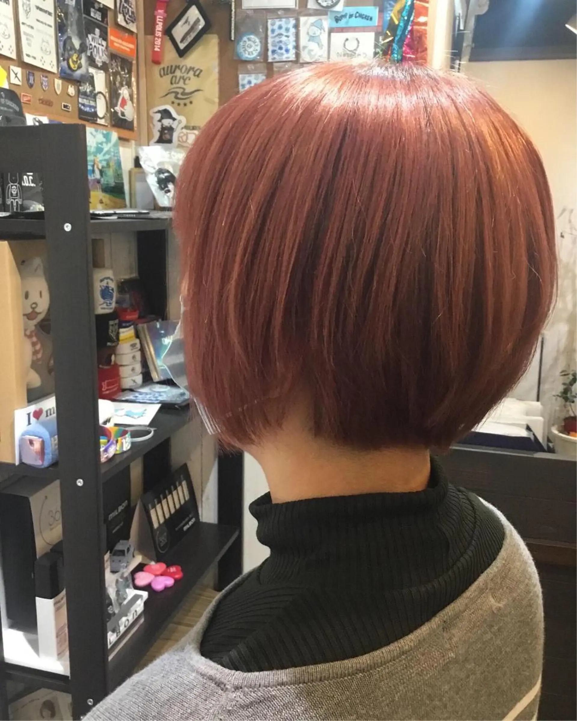 ショート カラー embrace エンブレイスのヘアスタイル