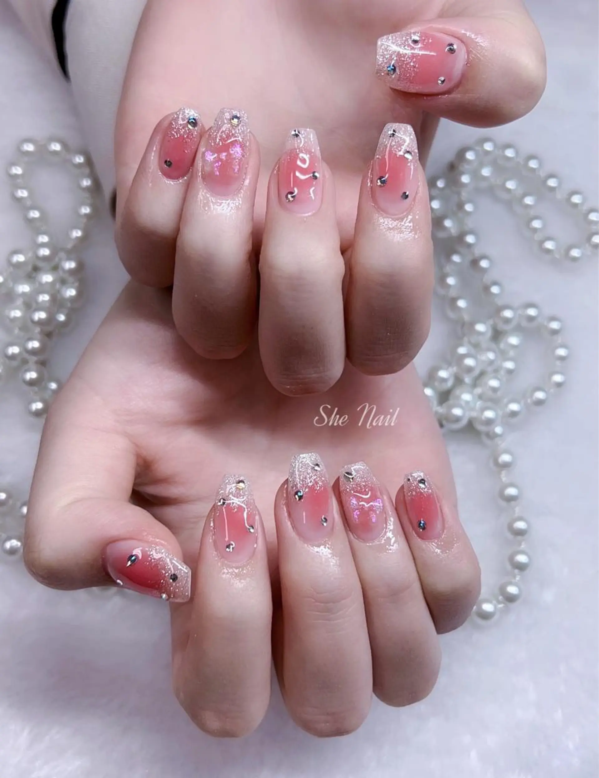 ネイル チークネイル 長さ出し マグネットネイル 持ち込み ワンカラーネイル ハンドネイル She   Nail所属・ISA_ BELLAのネイルデザイン