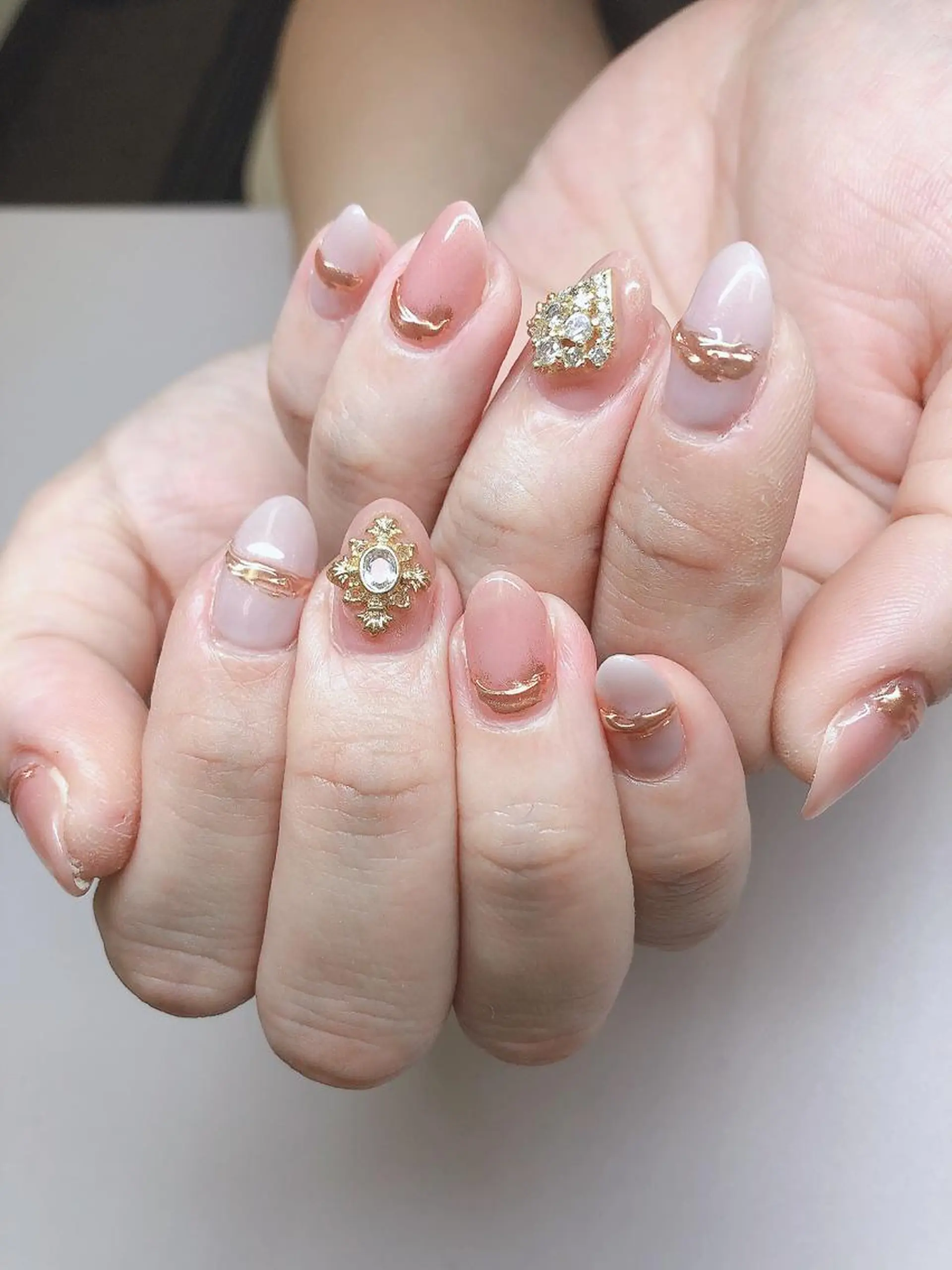 ネイル Flowerネイルサロン所属・. yukiのネイルデザイン