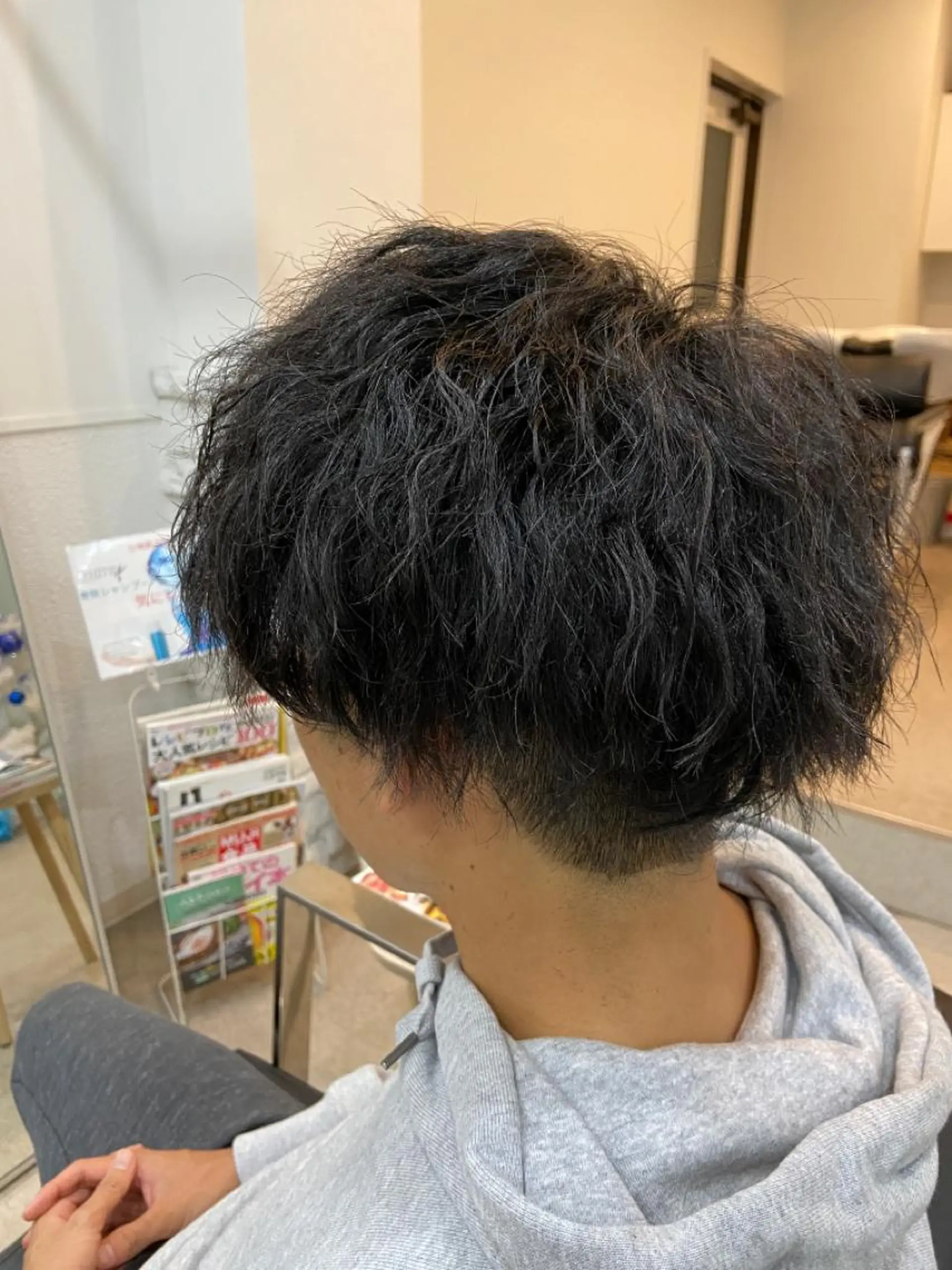 ショート カット パーマ WHITE所属・WHITE 田中智之のヘアスタイル