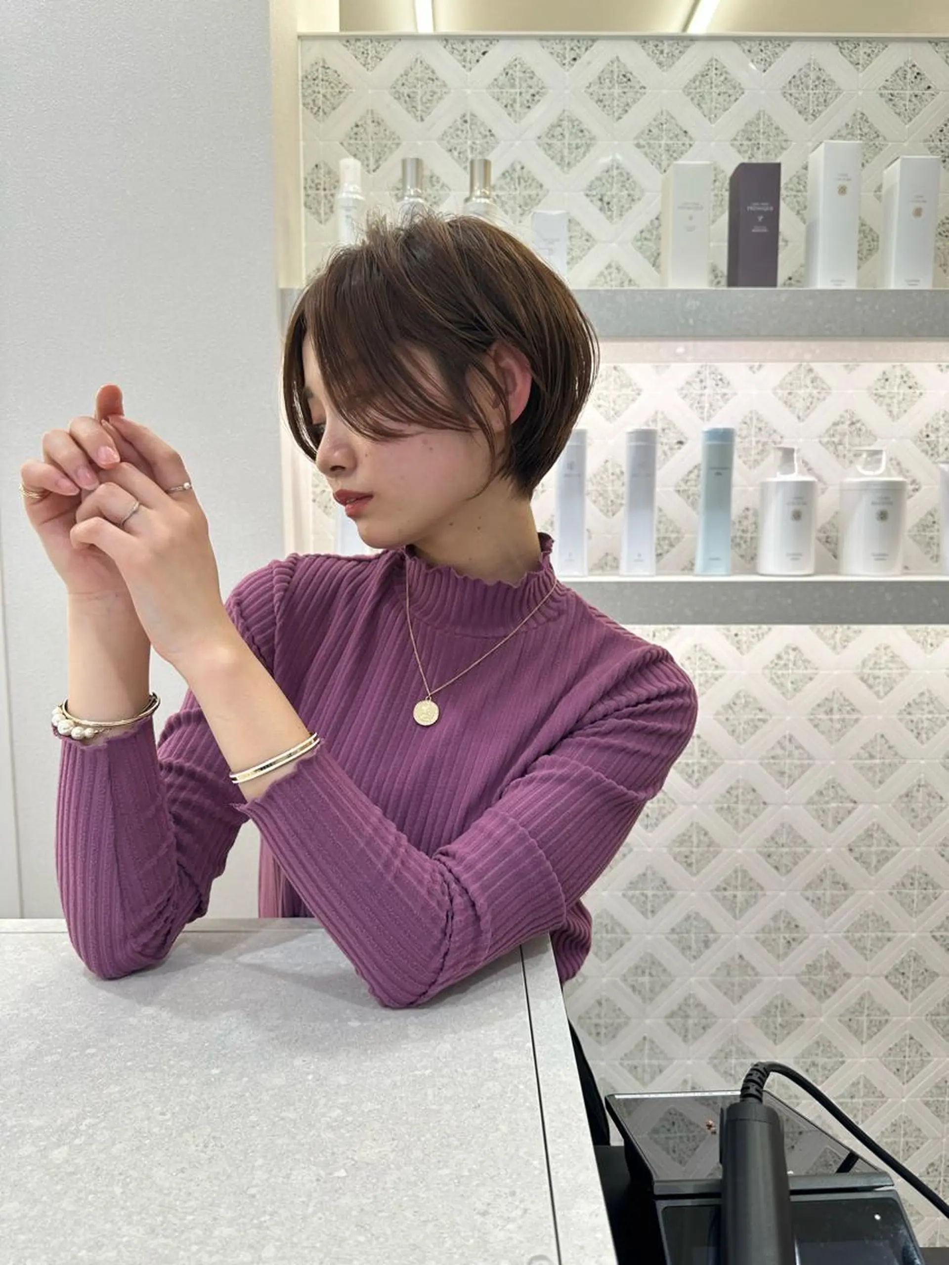 ショート カラー ショートボブ ショートレイヤー ハンサムショート 丸みショート ボブ カット ヘアカラー トリートメント ヘッドスパ 木原良 (キハラ リョウ)のヘアスタイル