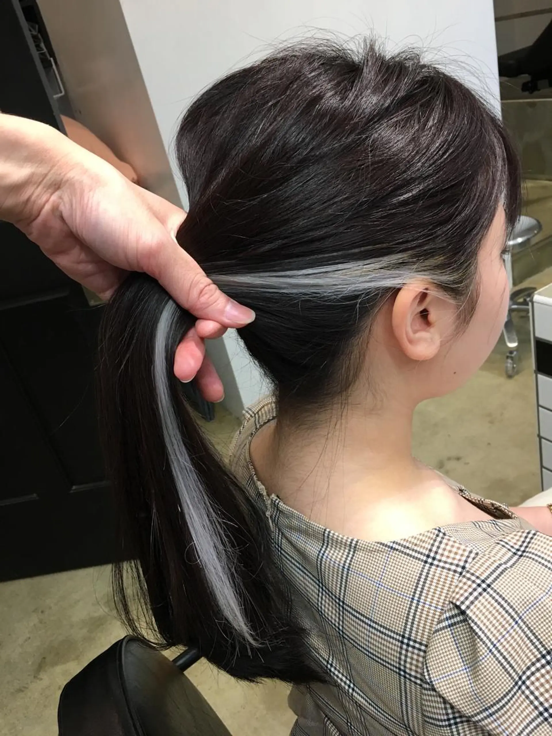 ロング カラー メンズ眉毛ITSUK Iメンズ専門　新宿の眉毛・アイブロウイメージ