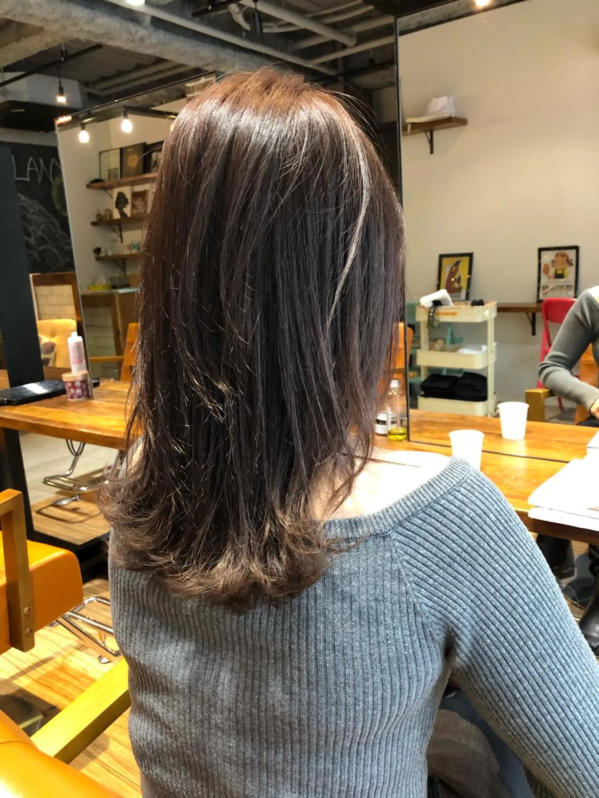 セミロング カラー ベージュカラー ラベンダーカラー ラベンダーベージュ カット ヘアカラー トリートメント ヘアセット 🌟小顔カット🌟 レイヤーカットボブのヘアスタイル