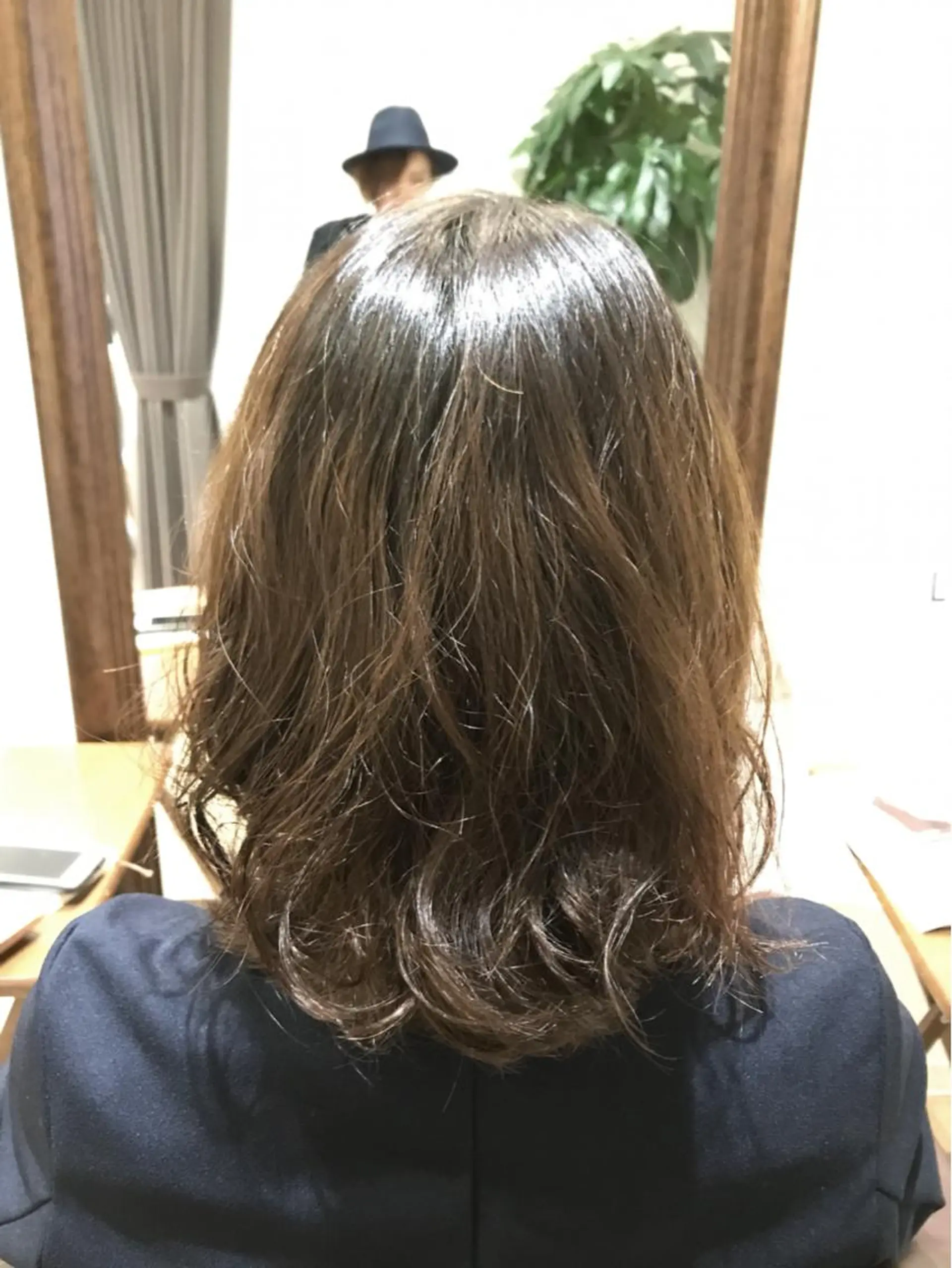 ミディアム パーマ ミディアムパーマ レイヤーカット ショート×カラー 🦊堀米早紀【荻窪】のヘアスタイル
