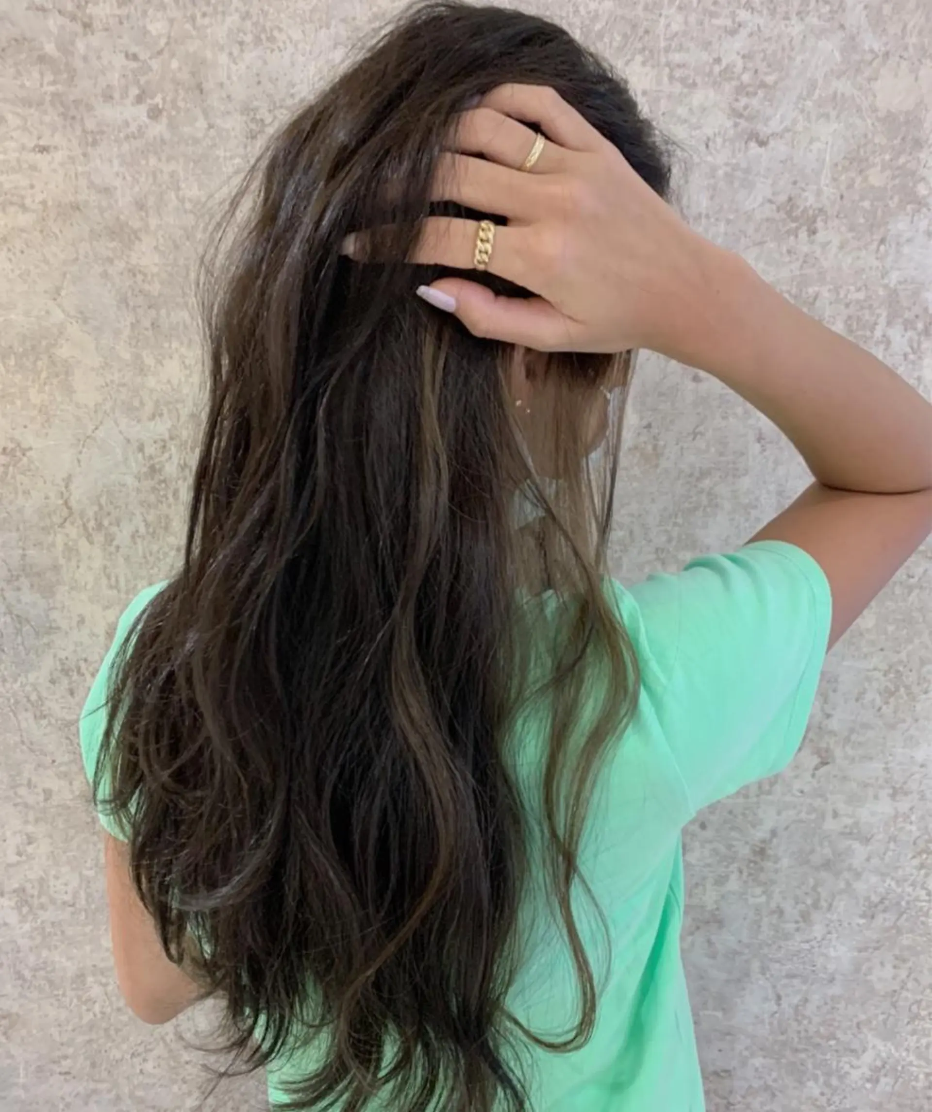 ロング カラー infinity新富町所属・池田 美玖のヘアスタイル