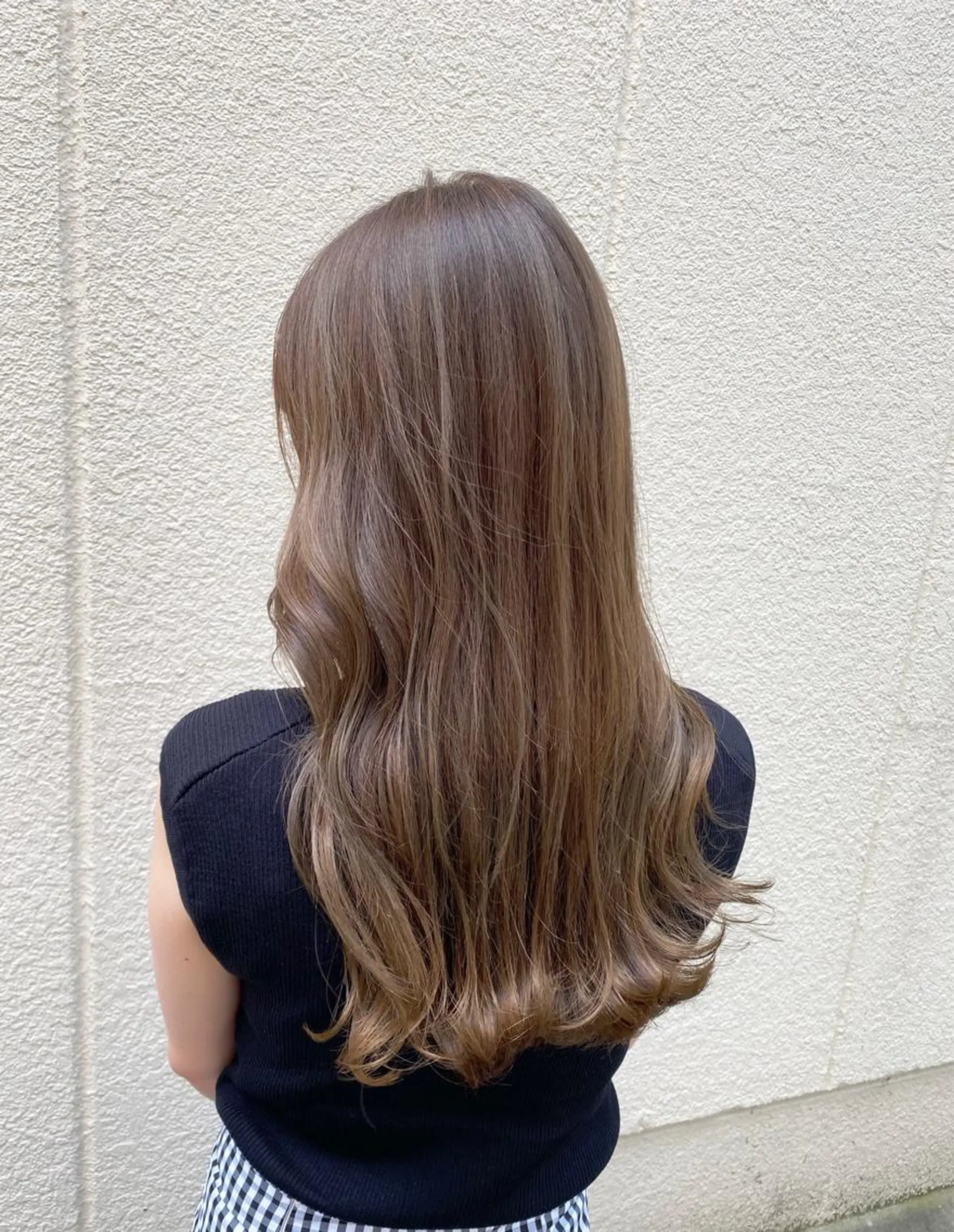 ミディアム ヘアカラー トリートメント レイヤーカット /透明感カラー西田のヘアスタイル