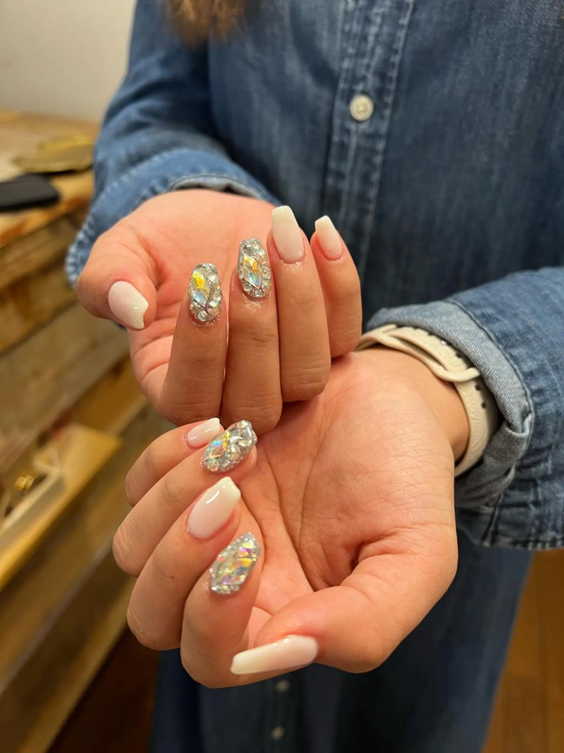 ネイル ハンドネイル フットネイル ハンドケア Nes.Nail所属・Miyagi Asamiのネイルデザイン