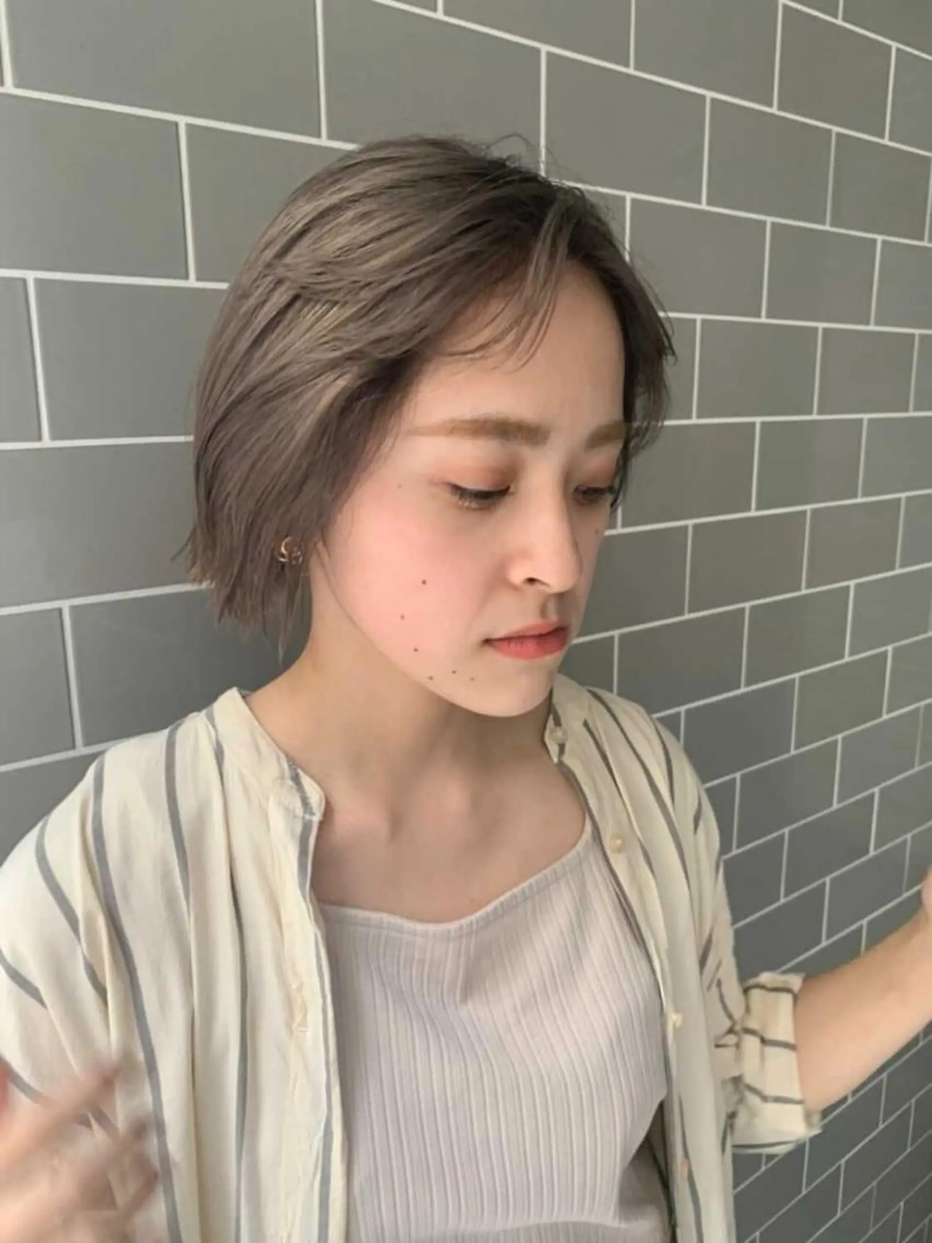 ショート ヘアカラー LANVERY所属・うる艶ヘア💐 艶ハイトーン💐彩夏のヘアスタイル