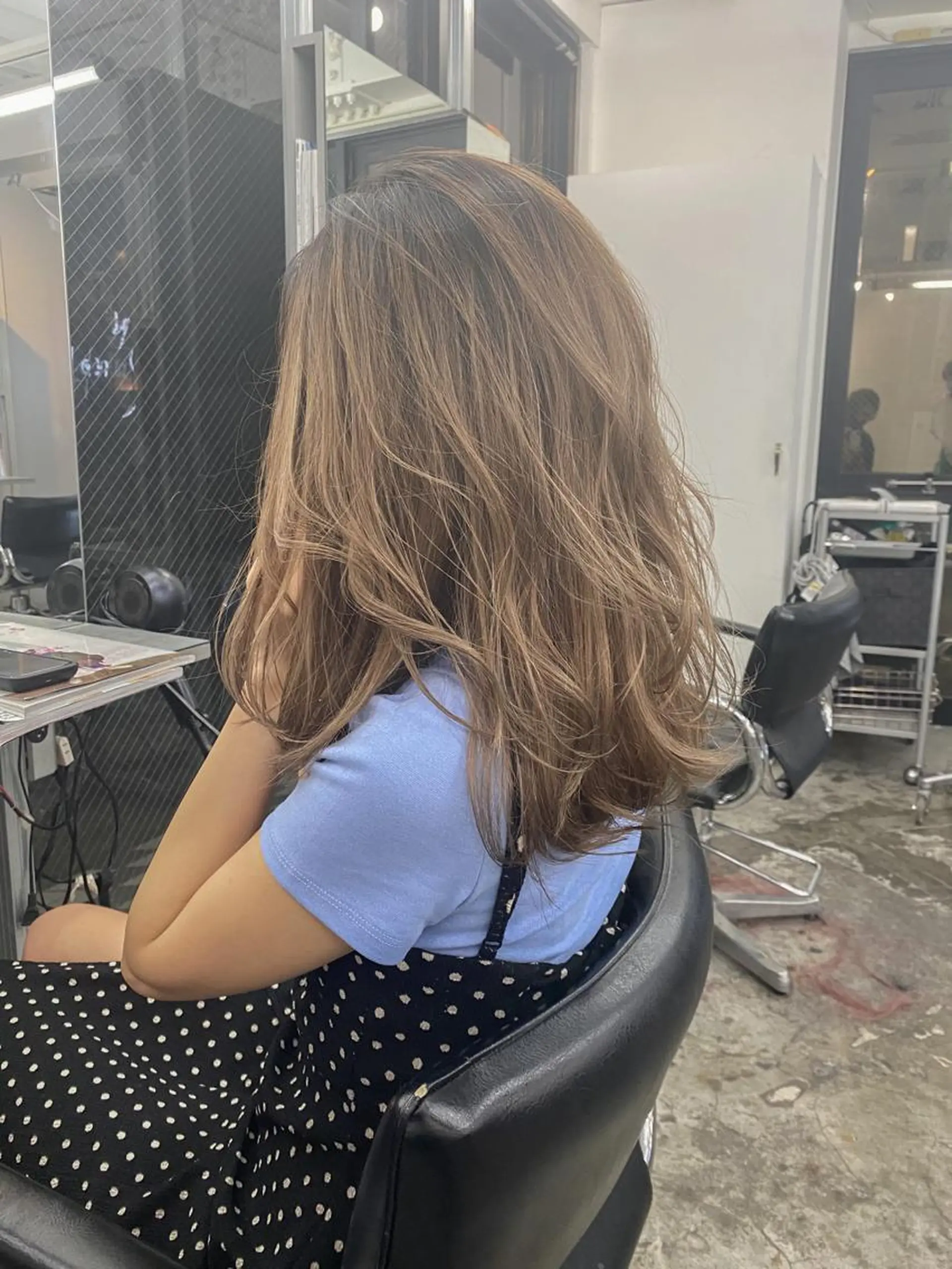 ミディアム カラー カット ヘアカラー トリートメント 海外デザイン🇺🇸 石渡諒太のヘアスタイル