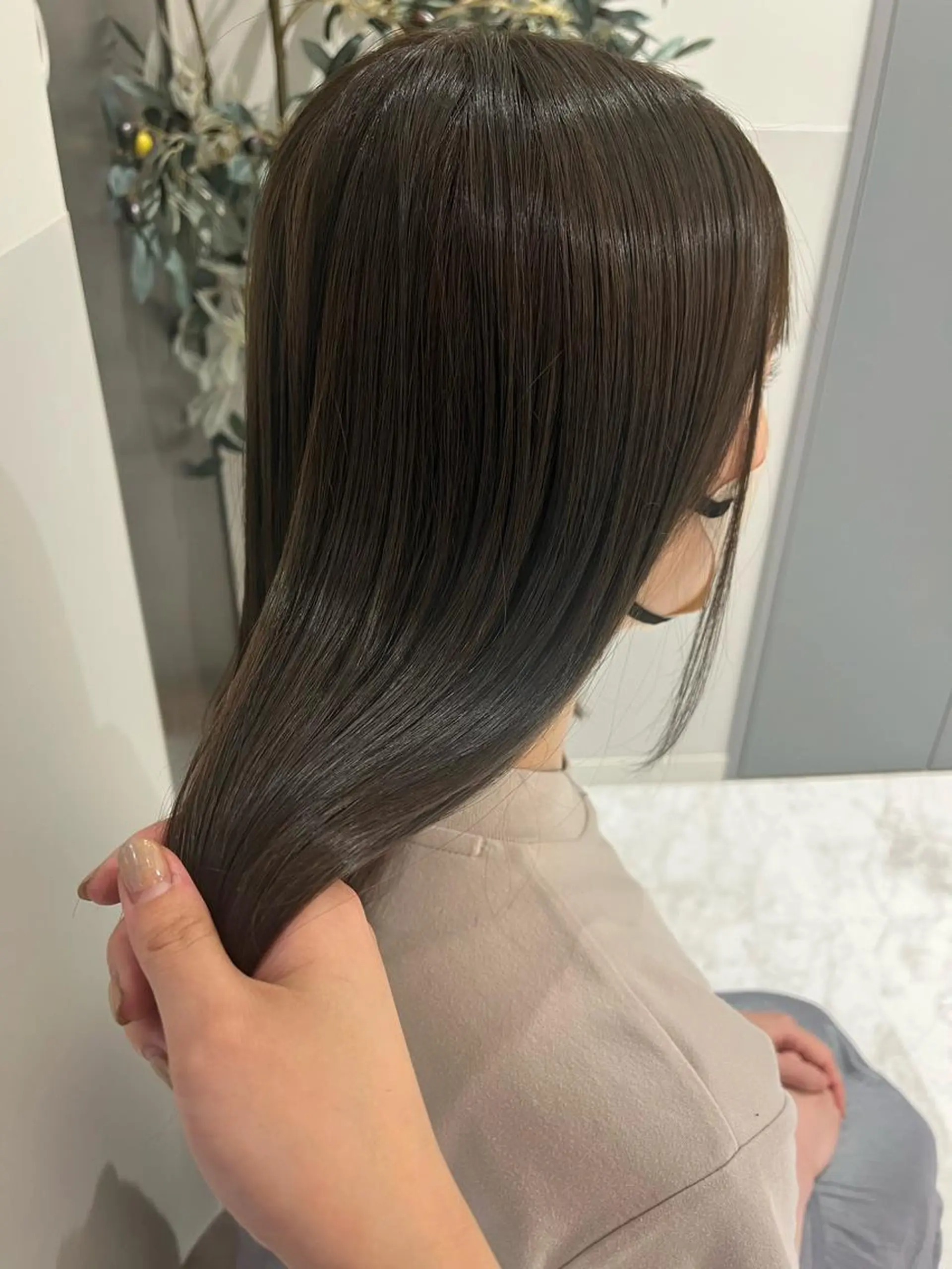 ミディアム ヘアカラー トリートメント aoi ♡グレージュ ・ベージュカラーのヘアスタイル