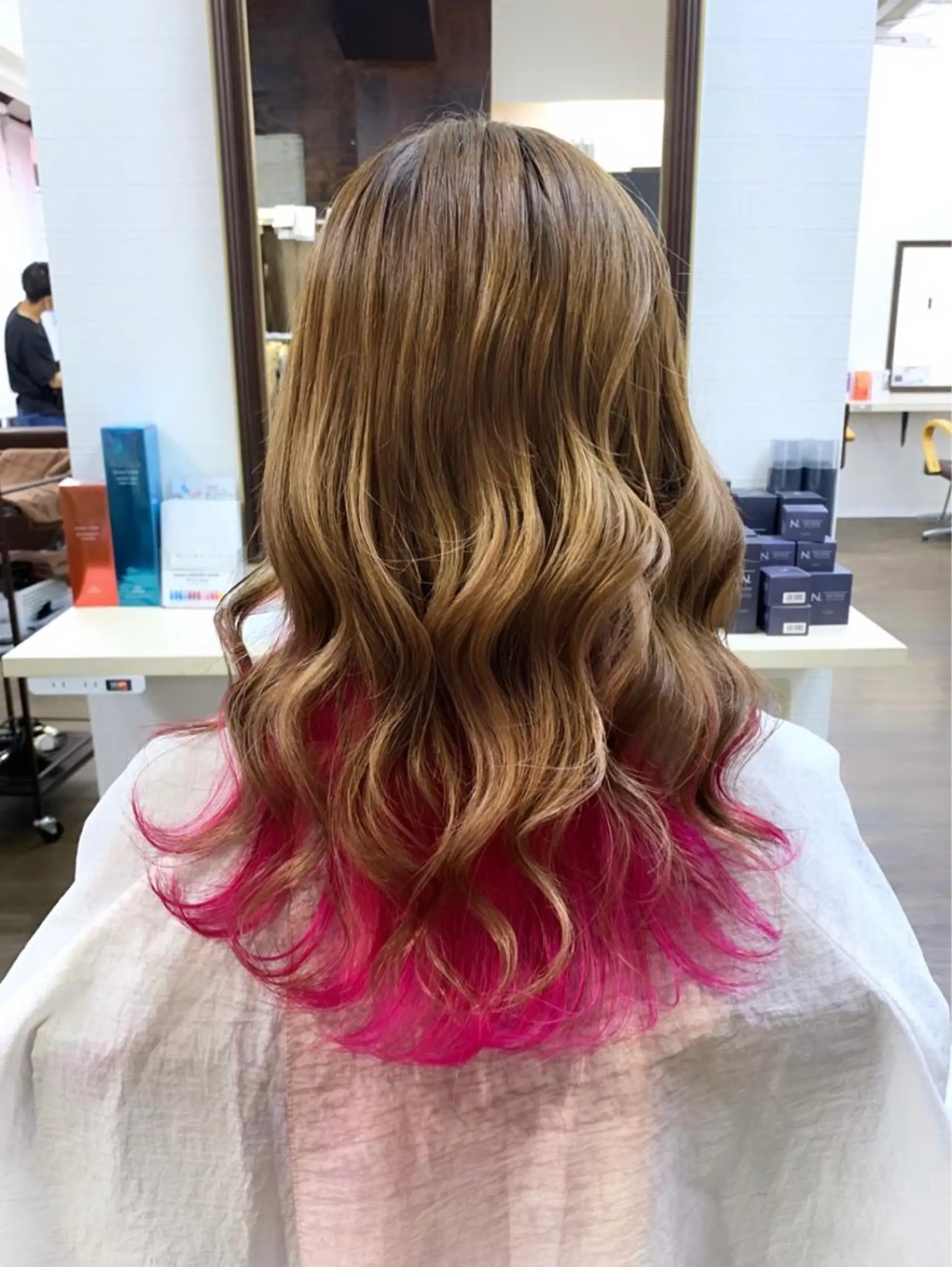 セミロング カラー ブリーチ ケアブリーチ ヘアカラー 🧠U-topia 西村彩🧠のヘアスタイル