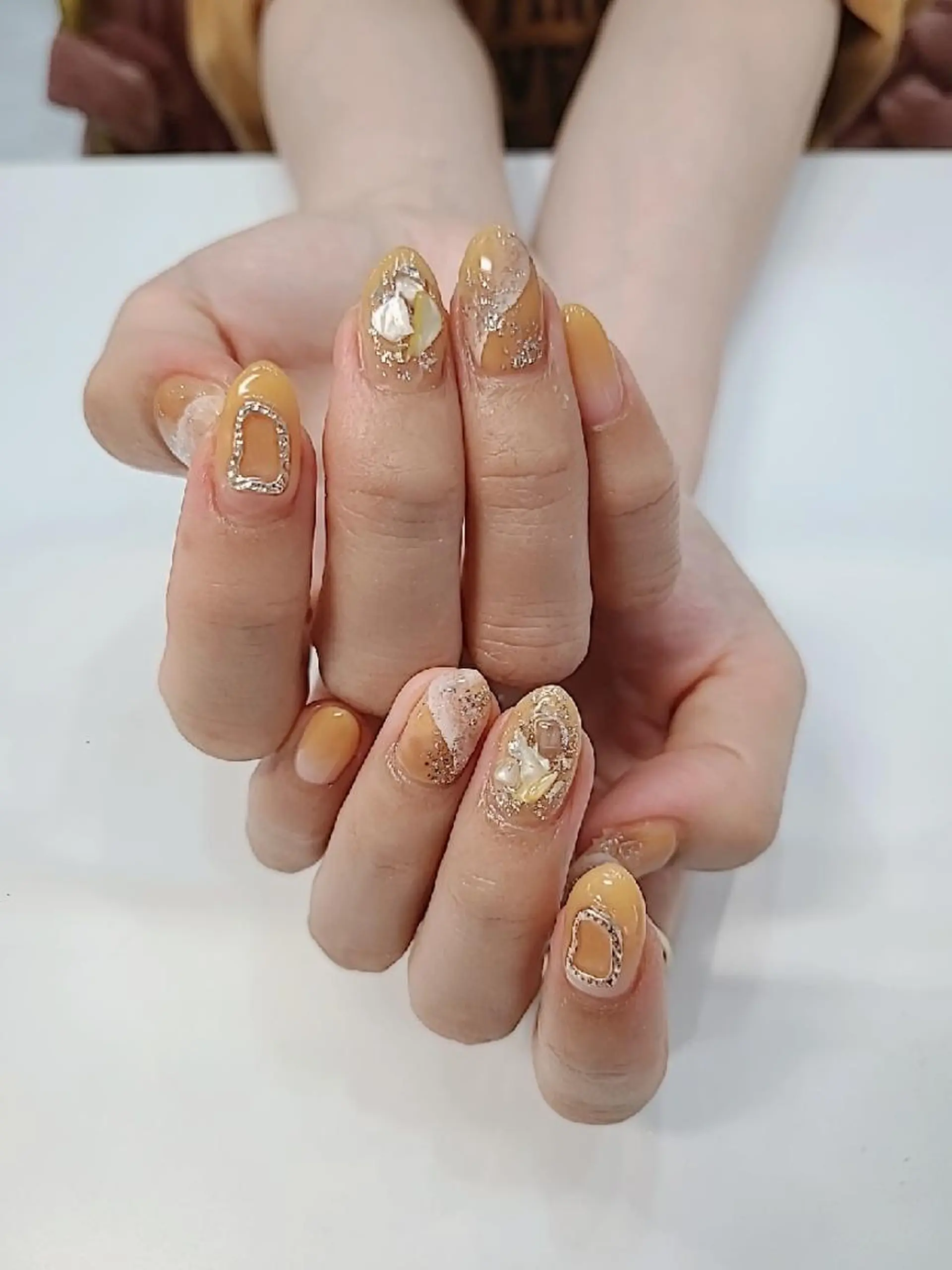 ネイル アートネイル ビーケア自由が丘所属・えみ えみのネイルデザイン