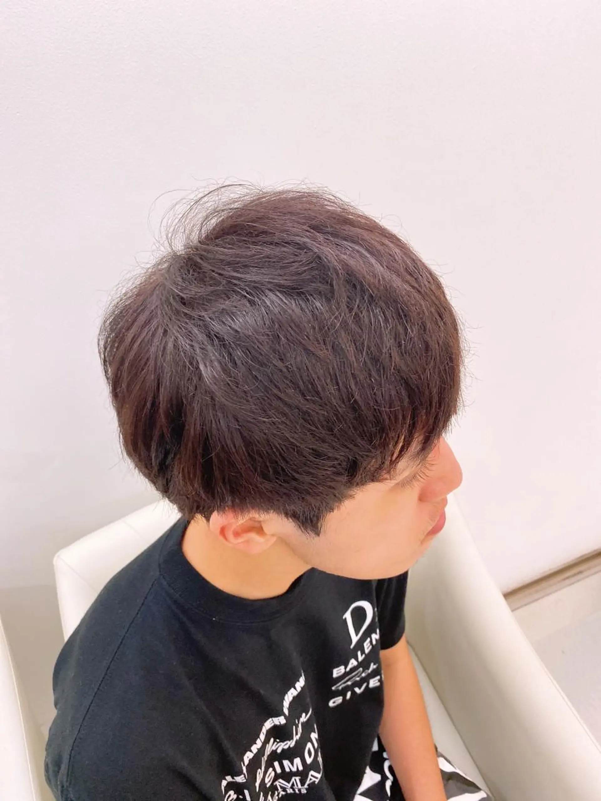 カラー メンズ ブラウンカラー ピンクカラー コテ巻き風パーマ 藤澤　知彌のヘアスタイル