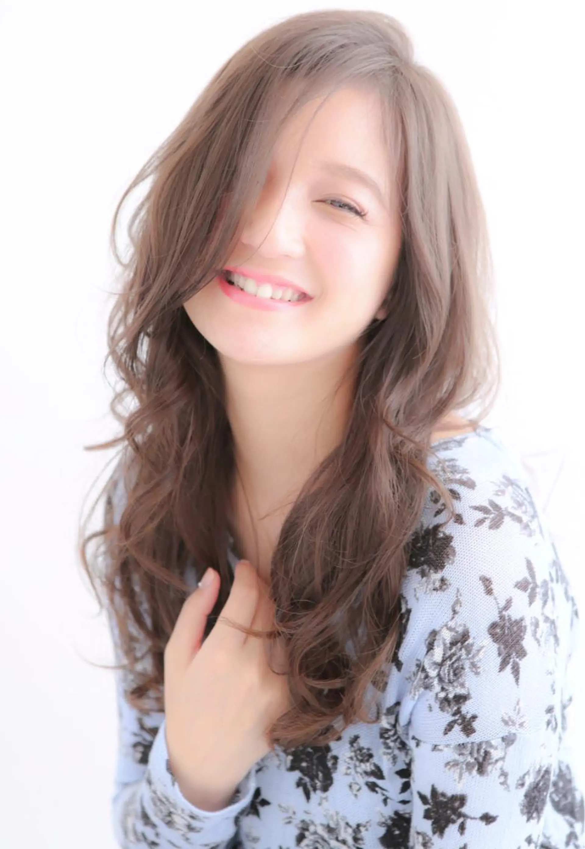 ロング カラー モテ髪透明感❤️ デイズヘアカラーのヘアスタイル