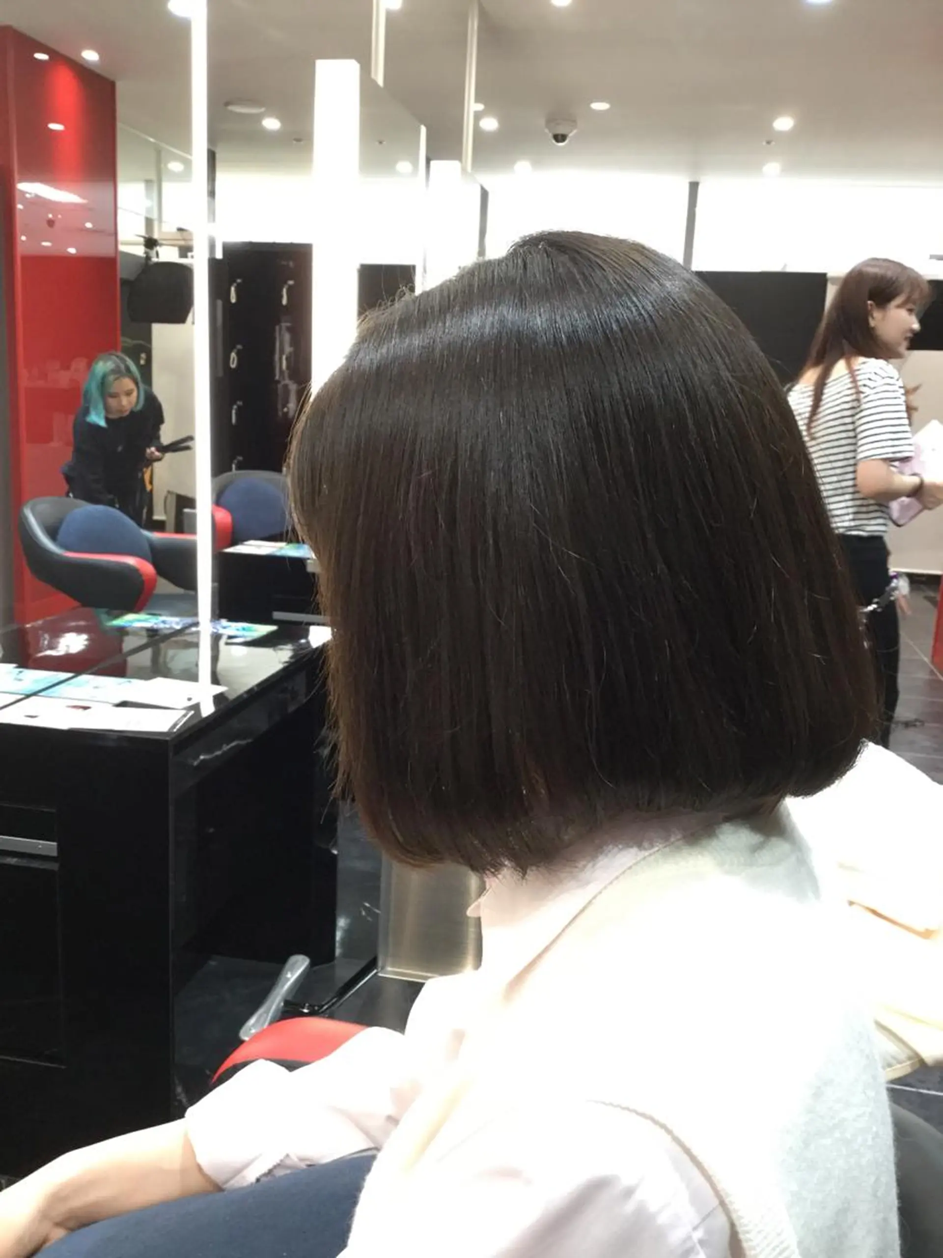 ミディアム カラー Annon プライベートサロンのヘアスタイル