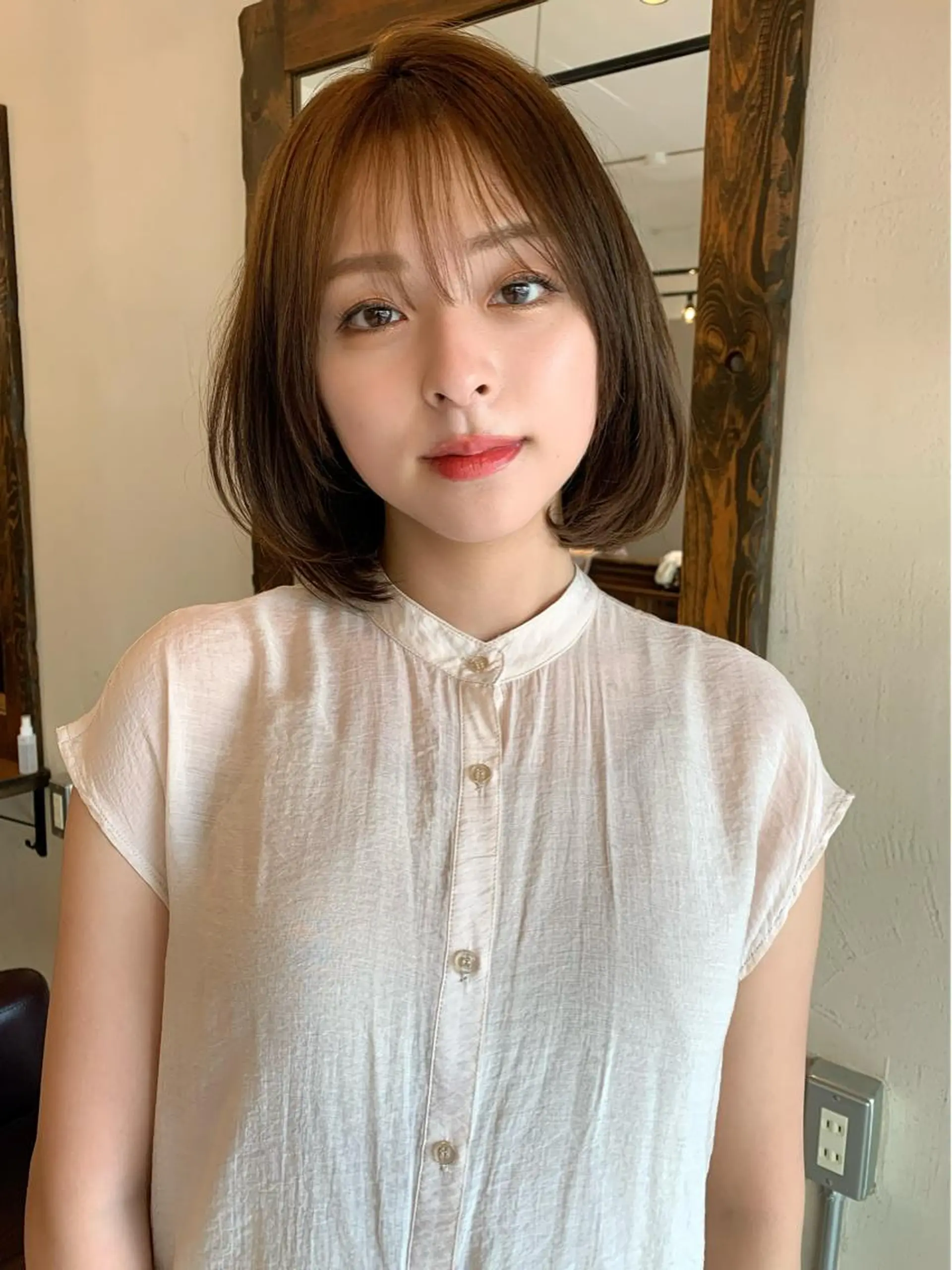 ショート カラー 透明感/オリーブ/ グレージュ/YUKAのヘアスタイル