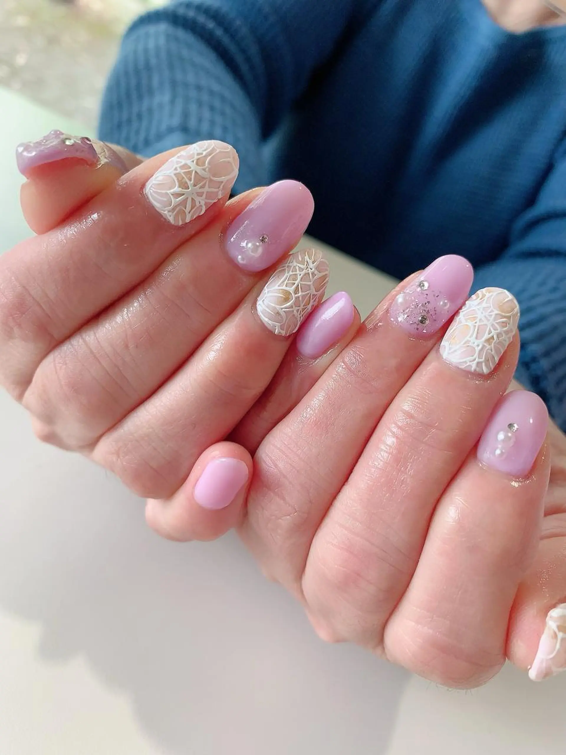 ネイル レース 春ネイル ネイルサロンラウンドトリップ所属・石江 実希のネイルデザイン