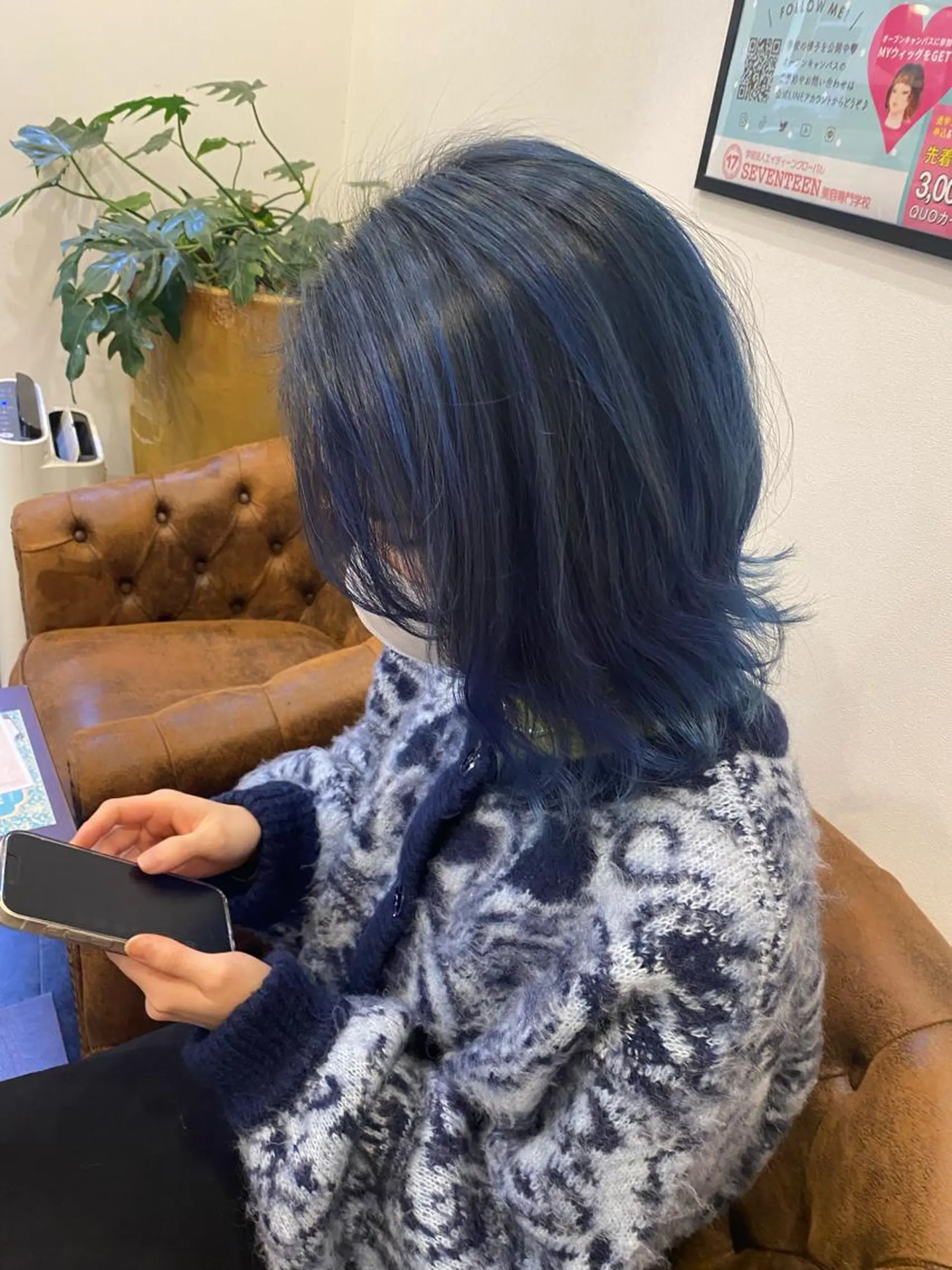 ミディアム カラー バレイヤージュ ブリーチ ブルーカラー ケアブリーチ 透明感カラー 💙ルル💙 ハイトーン/レイヤーのヘアスタイル