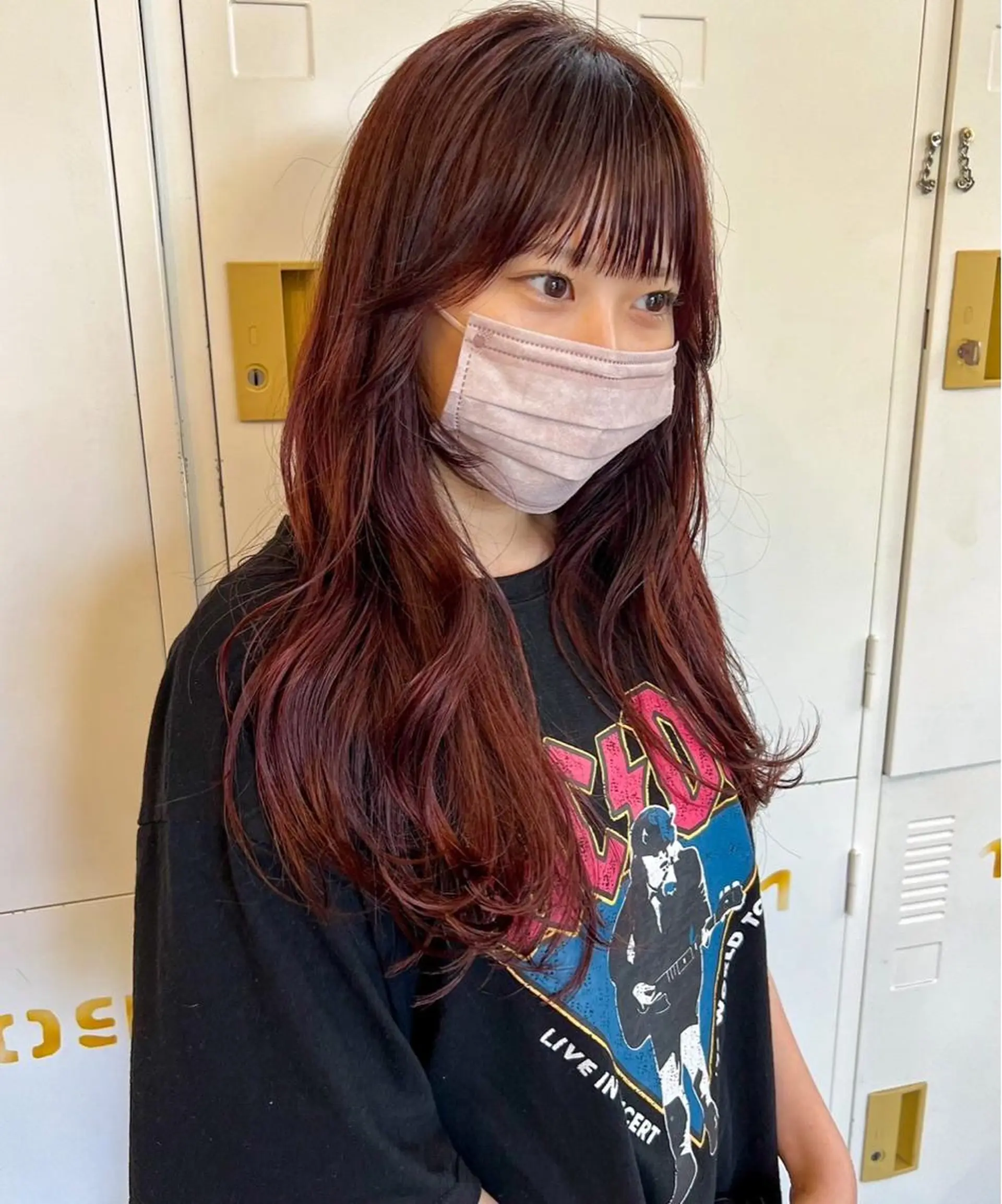 ロング カラー レッドカラー LOMARLIE JURIAのヘアスタイル