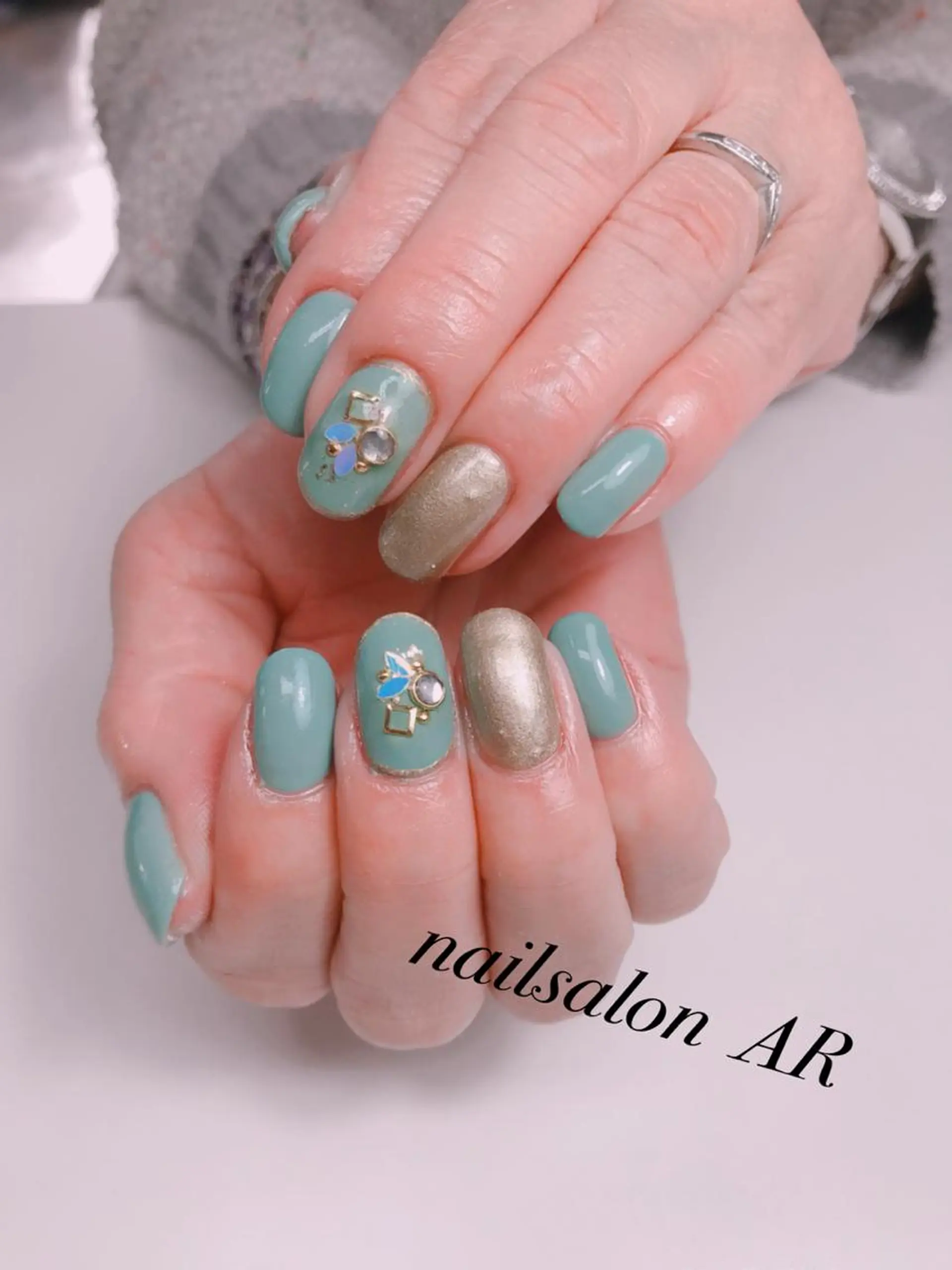 ネイル ネイルサロンAR 聖蹟桜ヶ丘店のネイルデザイン