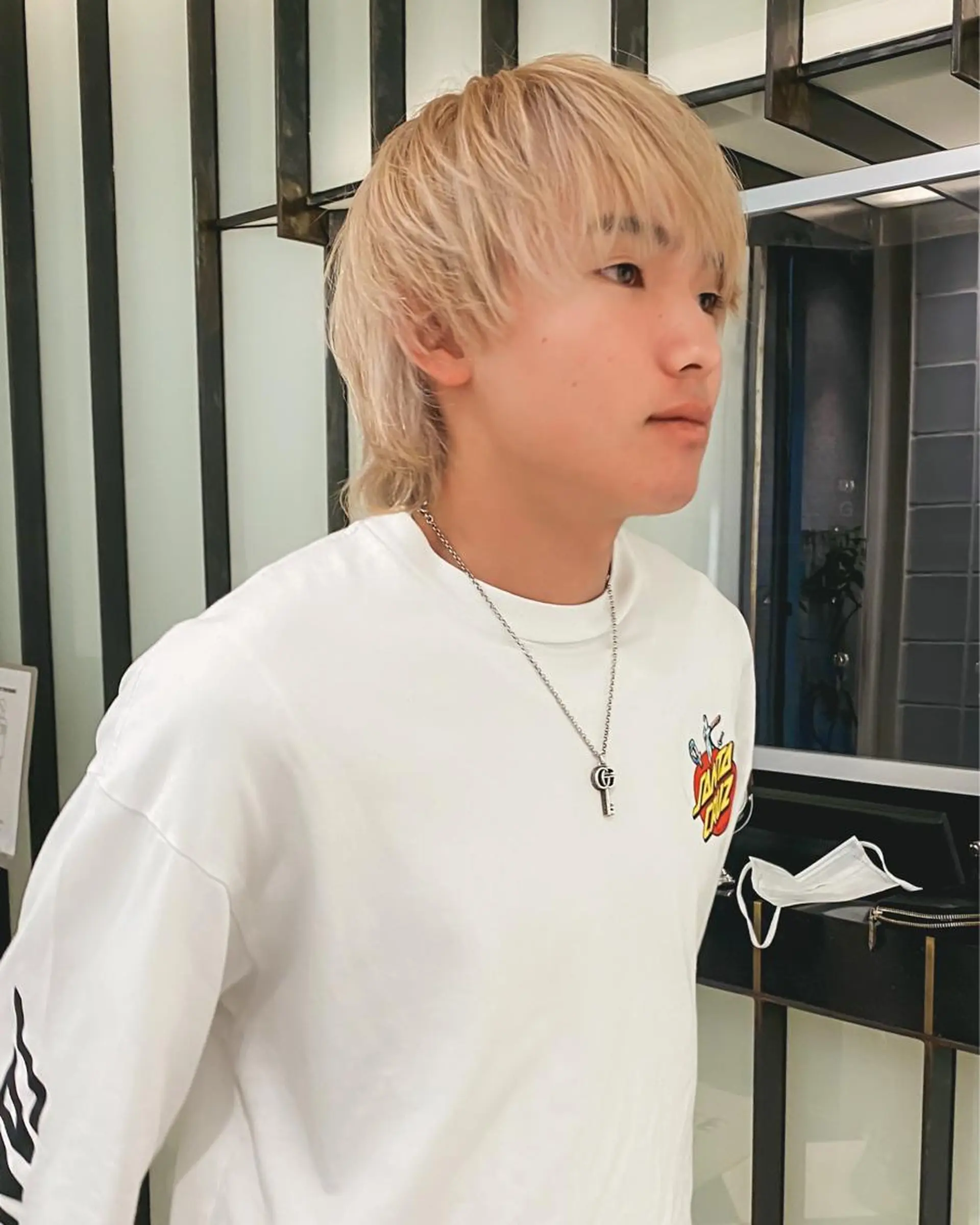 ショート カラー メンズ メンズブリーチ メンズハイトーン ベージュカラー ブリーチ ブロンド カット ヘアカラー 栄/矢場町 三井太朗のヘアスタイル